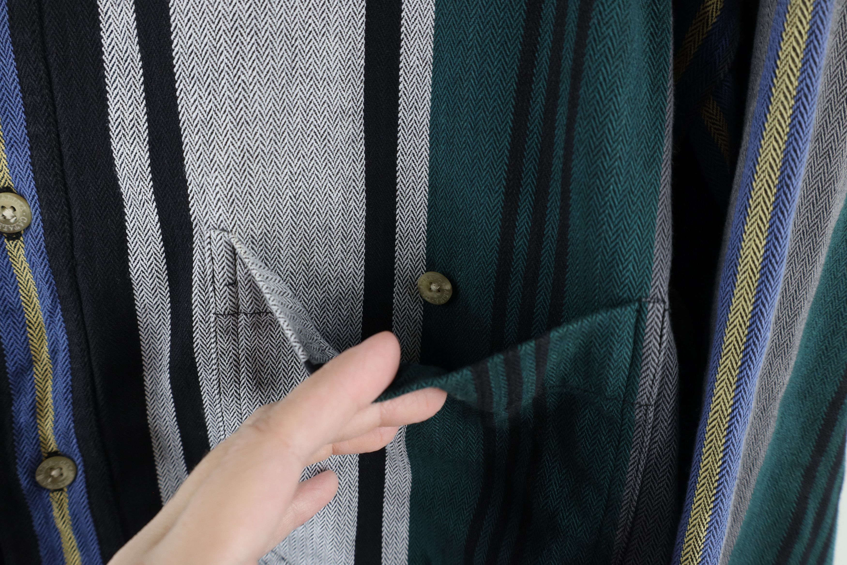 Vintage Vintage 90s Streetwear Heavyweight Flannel Button Down Shirt Size US L / EU 52-54 / 3 - 5 Thumbnail