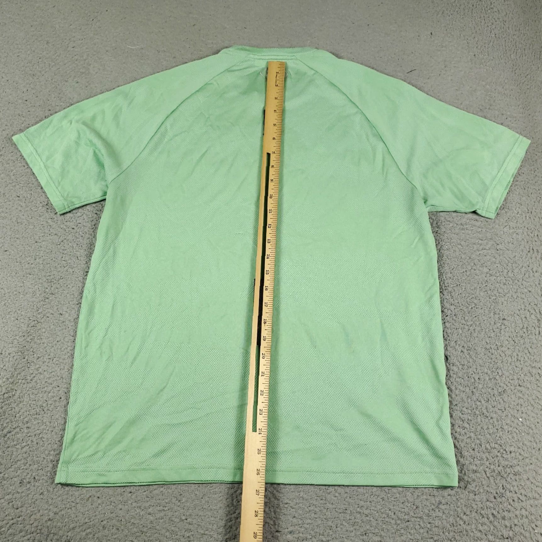 Under Armour Under Armour T Shirt Mens Size Large Green Active Training Short Sleeve * Size US L / EU 52-54 / 3 - 5 Thumbnail