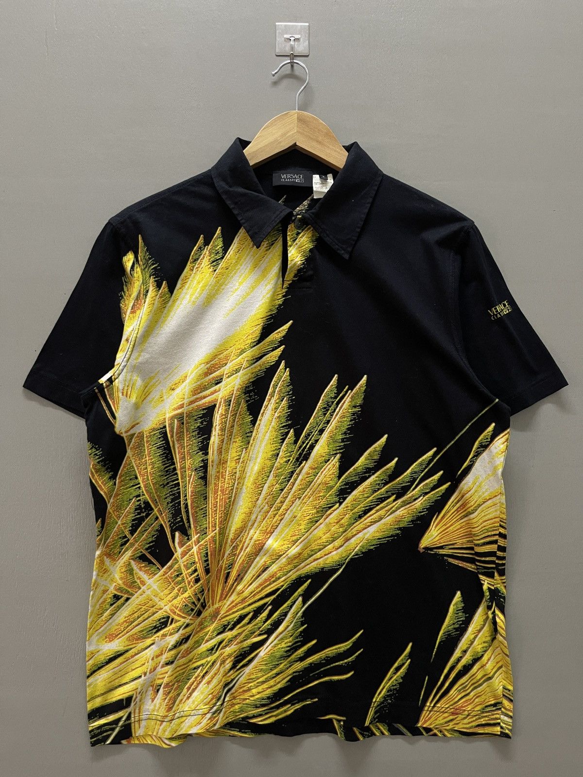 Versace classic v2 fullprint summer vibe beach shirt