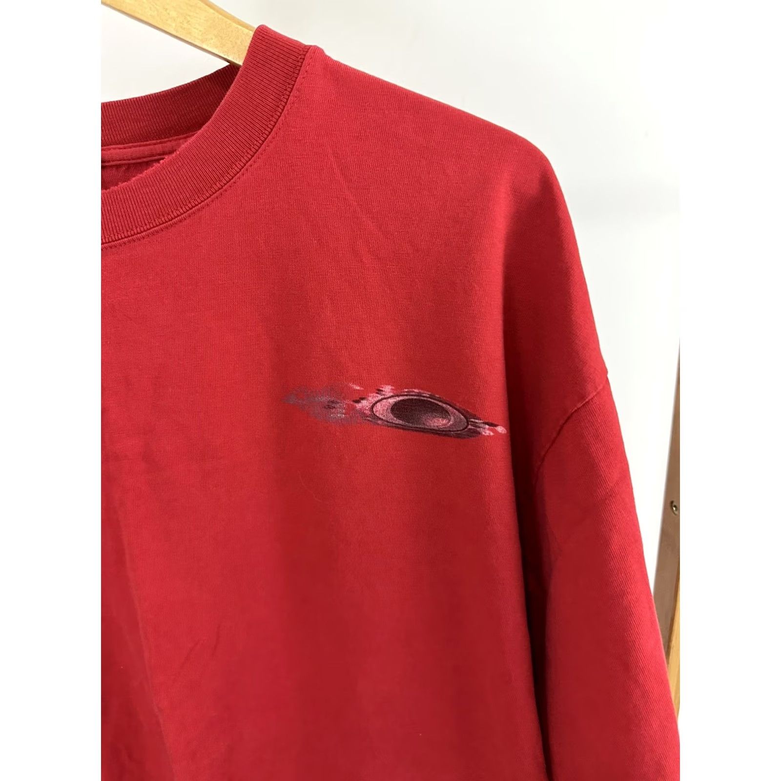 Oakley VTG OAKLEY Big Spellout O Logo Graphic Double Sided Red T-Shirt 2XL Mens Size XXL Size US XXL / EU 58 / 5 - 5 Thumbnail