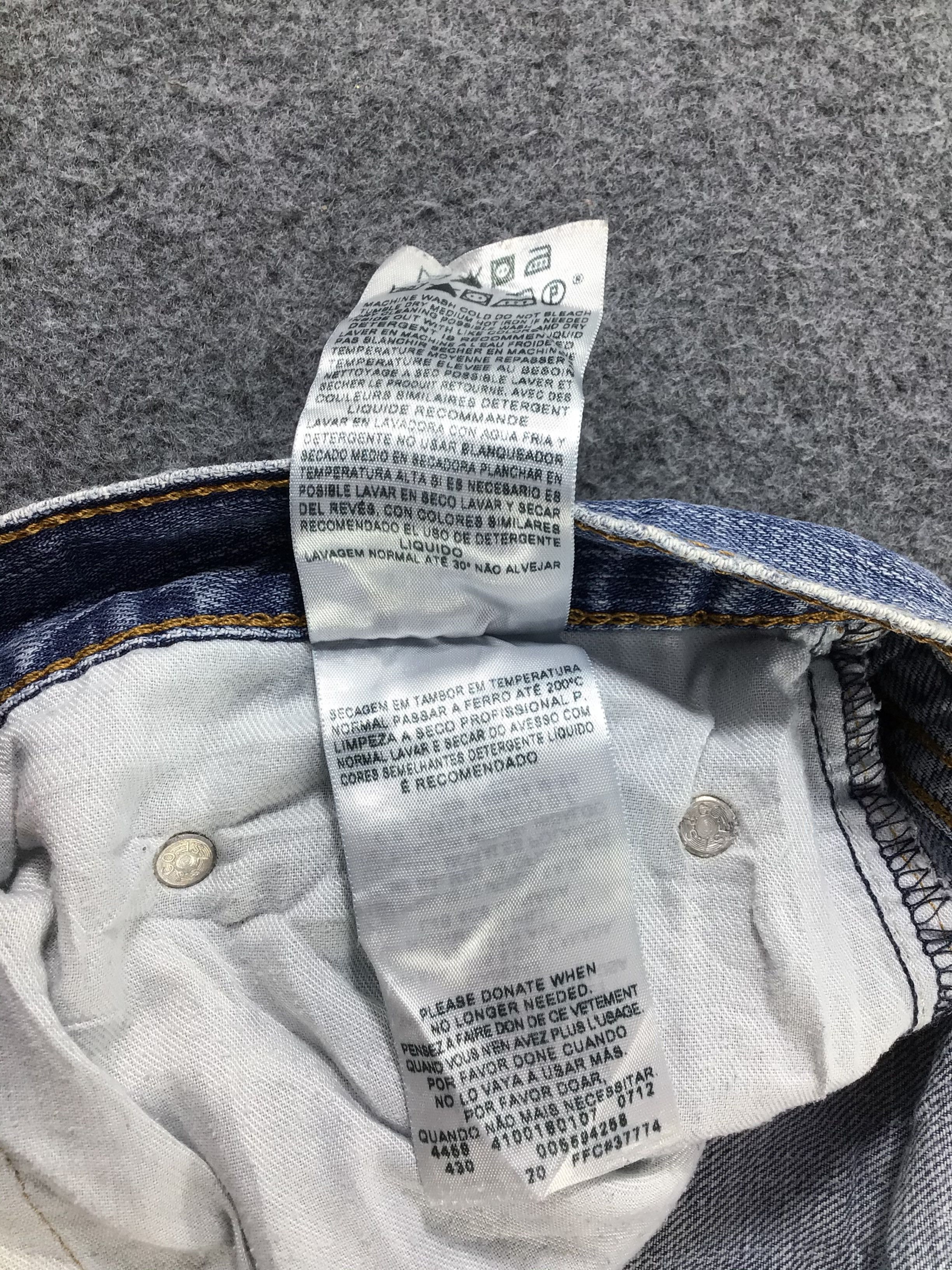 Vintage Levis 559 Jeans Faded Blue Medium Wash KJ219