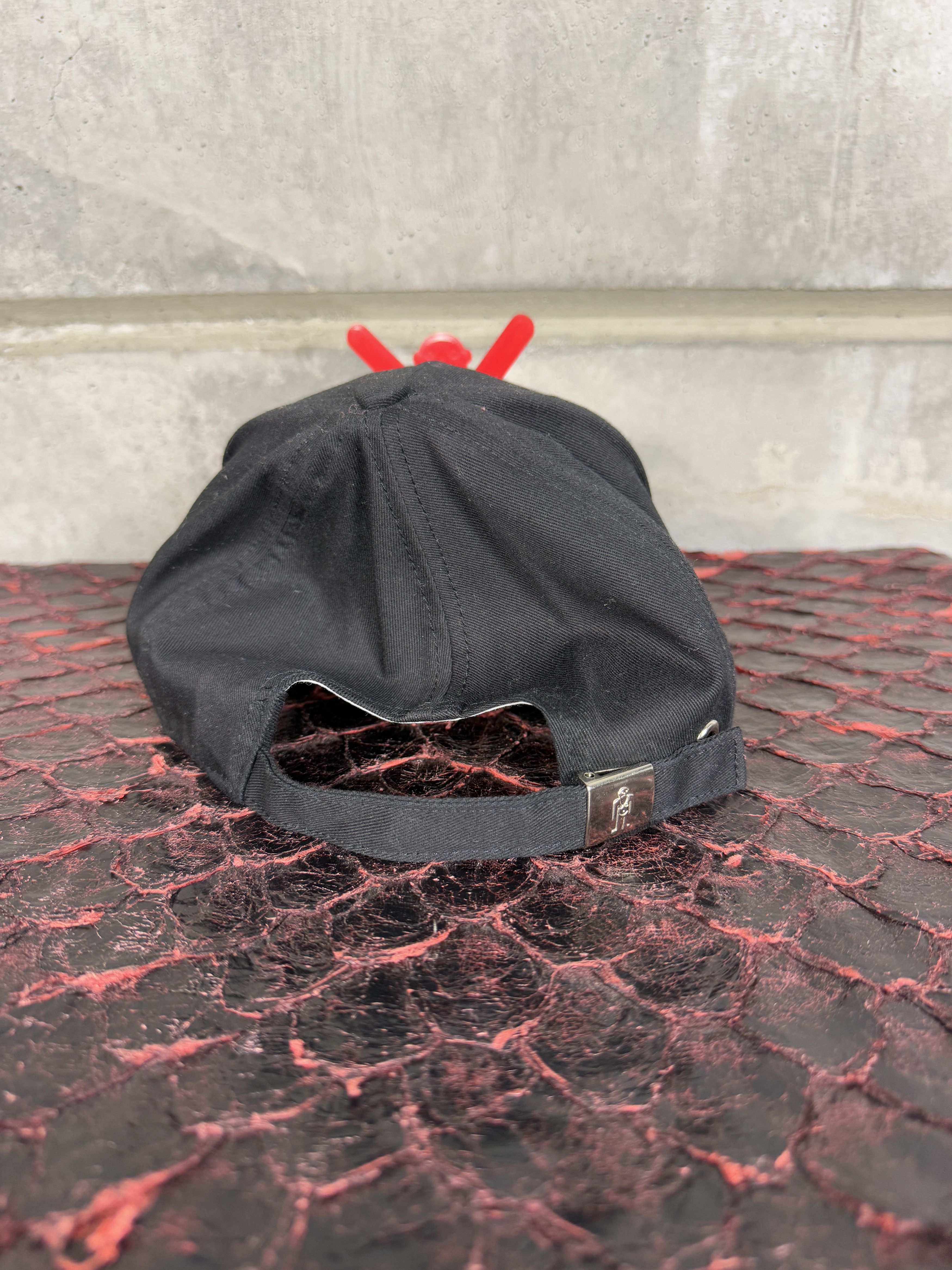 Walter Van Beirendonck Walter Van Beirendonck Walter Cap hat mirror Size ONE SIZE - 6 Thumbnail
