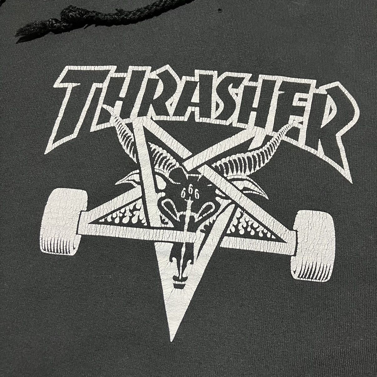 Thrasher Vintage Y2K THRASHER Pentagram Logo Destroyed Skate Hoodie Size US M / EU 48-50 / 2 - 6 Thumbnail