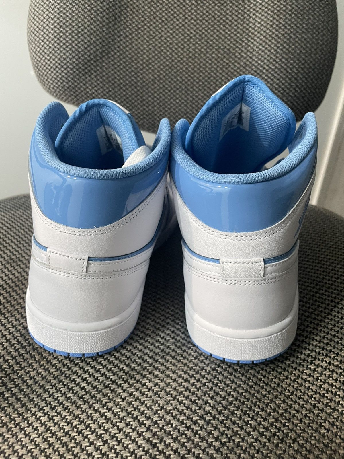 Jordan Brand × Nike Air Jordan 1 Mid SE Size US 9.5 / EU 42-43 - 4 Thumbnail