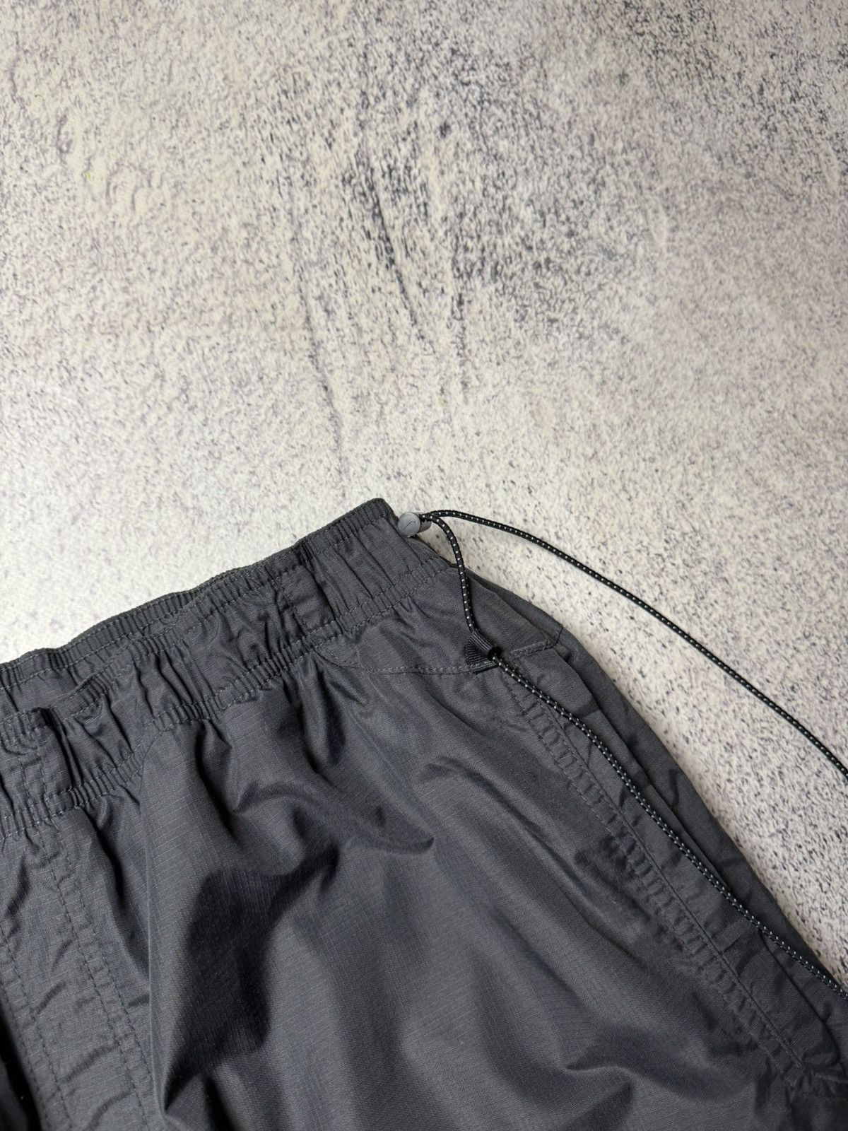Nike Vintage Nike Air Max Drill Pants Japanese Y2K Gorpcore Size US 34 / EU 50 - 10 Thumbnail