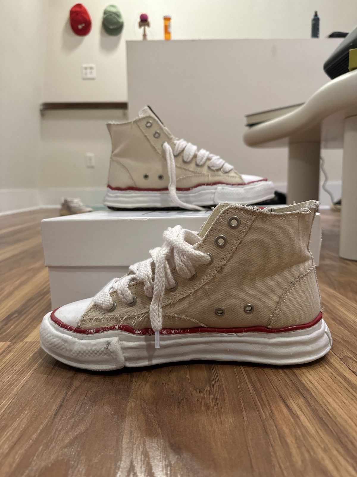 Maison MIHARA YASUHIRO Beige Peterson High Sneaker Size US 10 / EU 43 - 3 Thumbnail