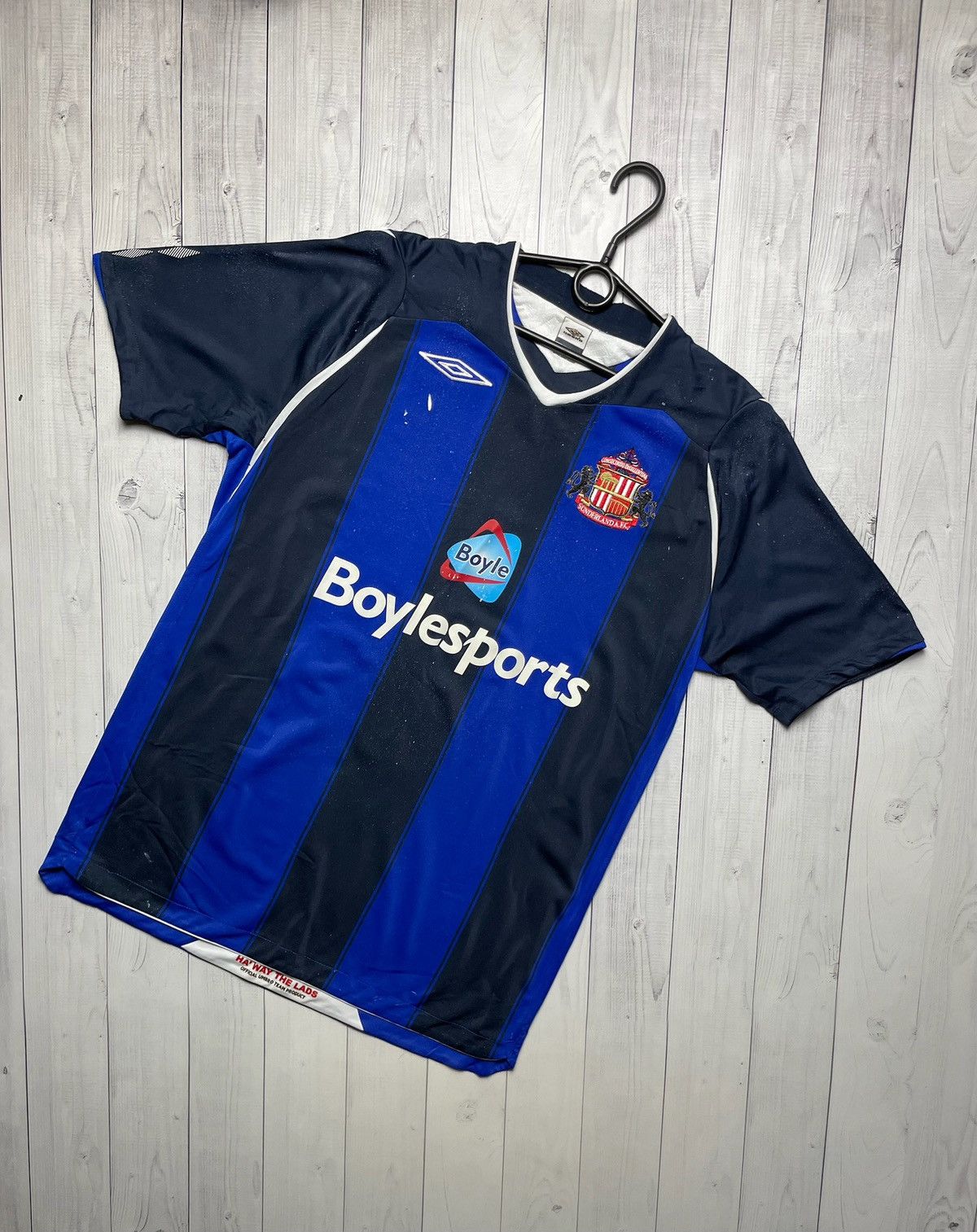 Umbro × Vintage Vintage Umbro Sunderland striped soccer jersey size L Size US L / EU 52-54 / 3 - 1 Thumbnail