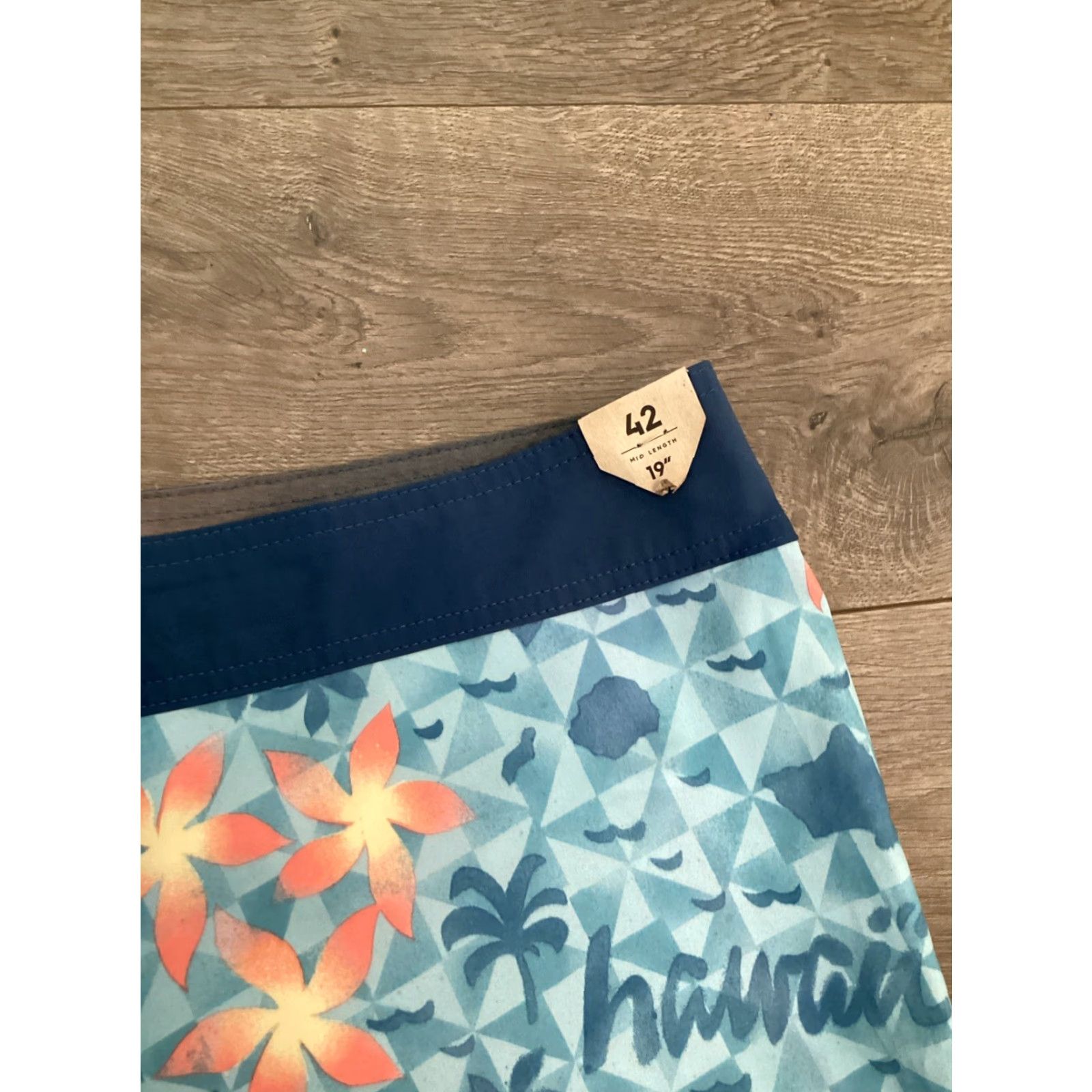 Quiksilver Quiksilver Surfsilk Hawaii Scallop 19" Boardshorts - Delph Blue - Men, Board Shorts, 42, Blue, Floral, Beach, Hawaiian, Pockets, Drawstring Size US 42 / EU 58 - 2 Thumbnail