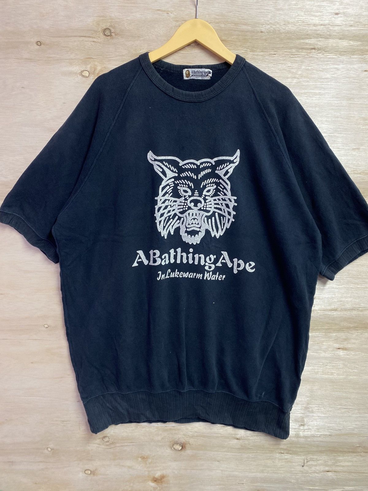 Bape vintage A Bathing Ape "In Lukewarm Water" short-sleeve Size US XL / EU 56 / 4 - 1 Thumbnail
