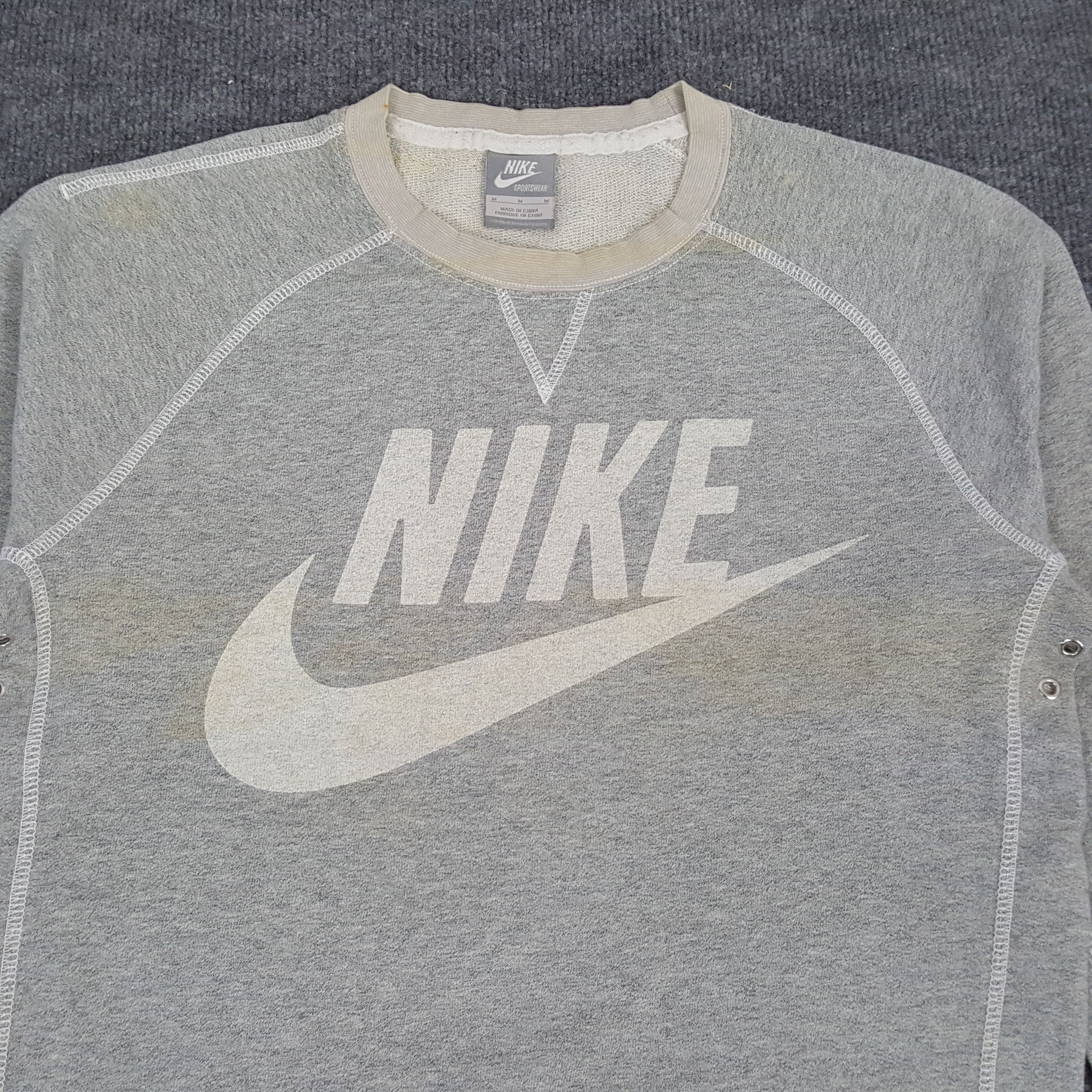 Nike × Vintage Nike Sportswear Center Big Swoosh Sweatshirt Size US S / EU 44-46 / 1 - 2 Thumbnail