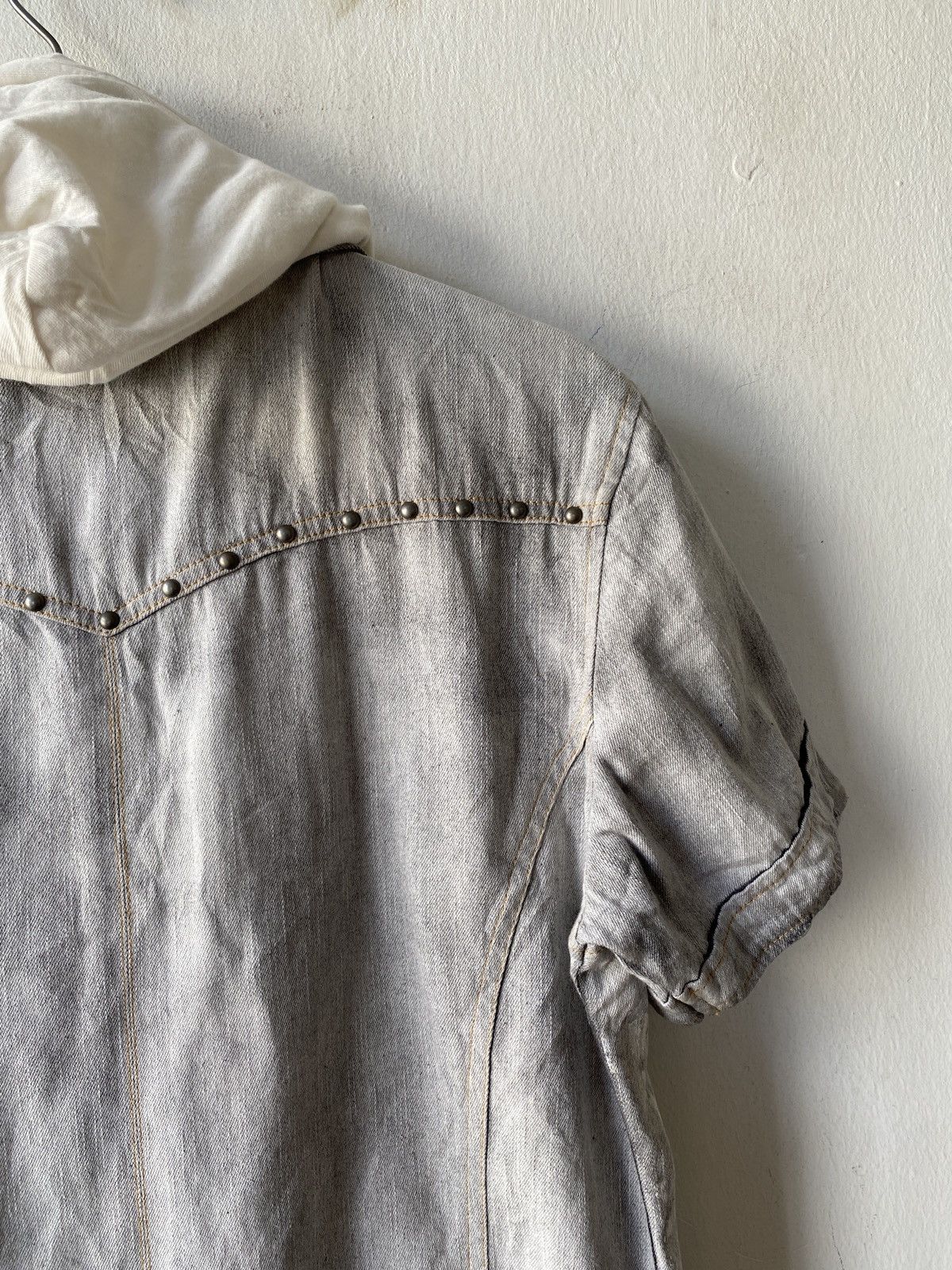 In The Attic × Japanese Brand In The Attic Removable Hoodie Design Distressed Shirt Size US M / EU 48-50 / 2 - 16 Thumbnail