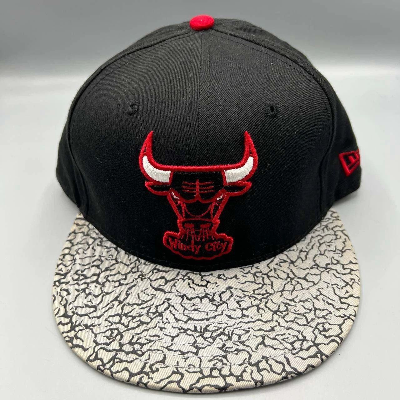 New Era Chicago Bulls Hat Men Windy City Snap Back Hardwood Classic Size ONE SIZE - 1 Thumbnail