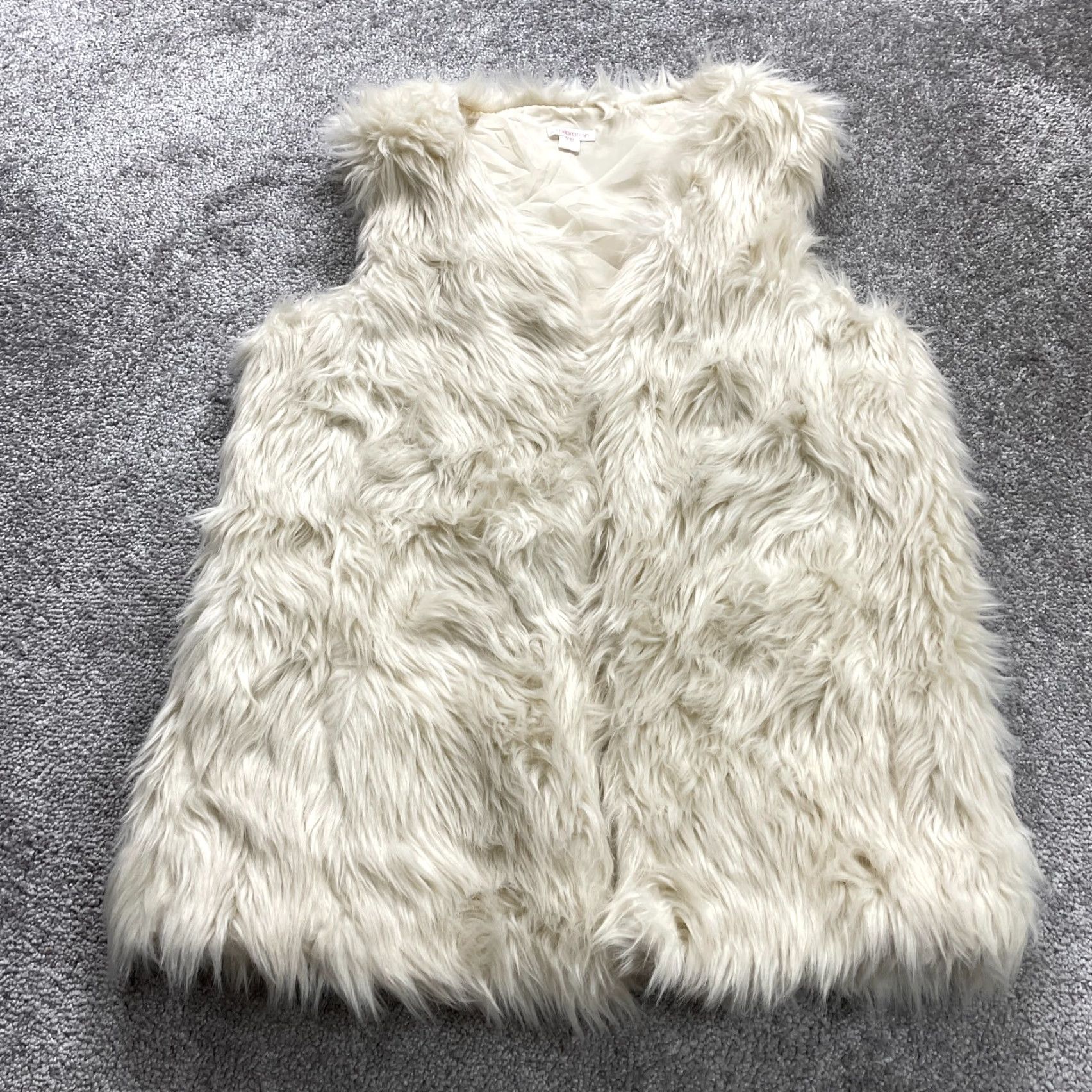 Vintage Xhilaration Vest Womens Medium Beige Lined Sleeveless Open Fur Acrylic Cover Up Size M / US 6-8 / IT 42-44 - 2 Thumbnail