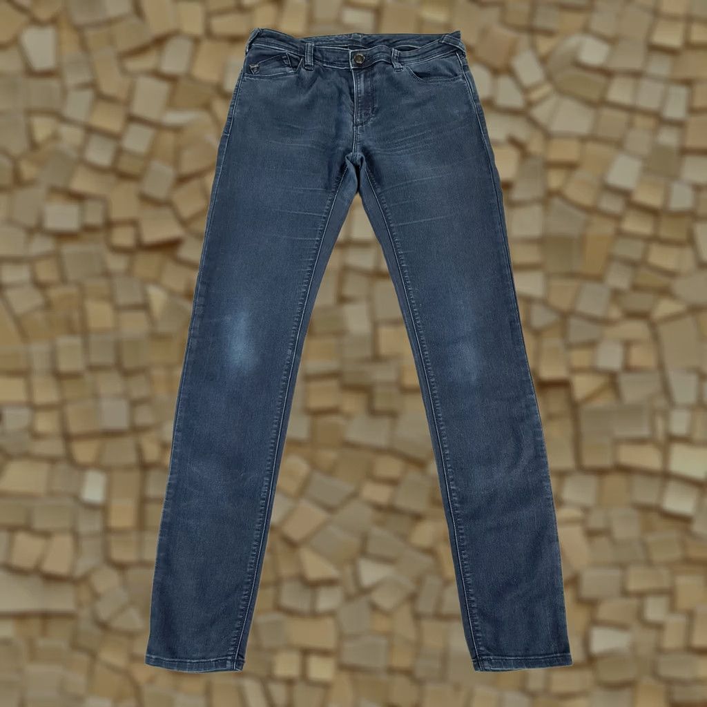 Vintage Emporio Jeans Womens J28 Skinny Fit Low Rise Stretch Denim Blue W28 L31 Jeans Mens? Wait Size 28" / US 6 / IT 42 - 1 Thumbnail