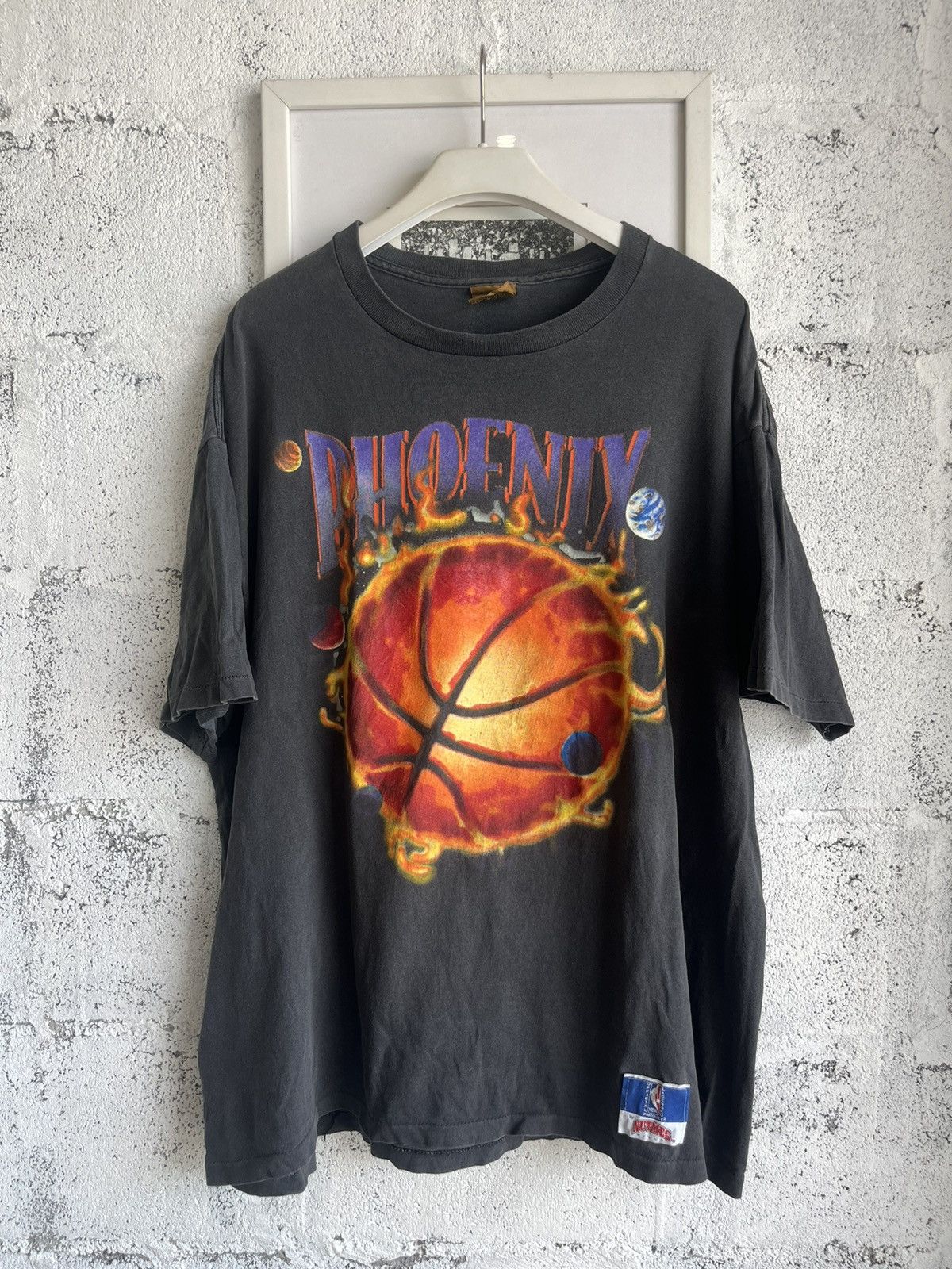 NBA × Nutmeg × Vintage Vintage PHOENIX SUNS 1993 NBA by Nutmeg tshirt Size US XL / EU 56 / 4 - 2 Thumbnail