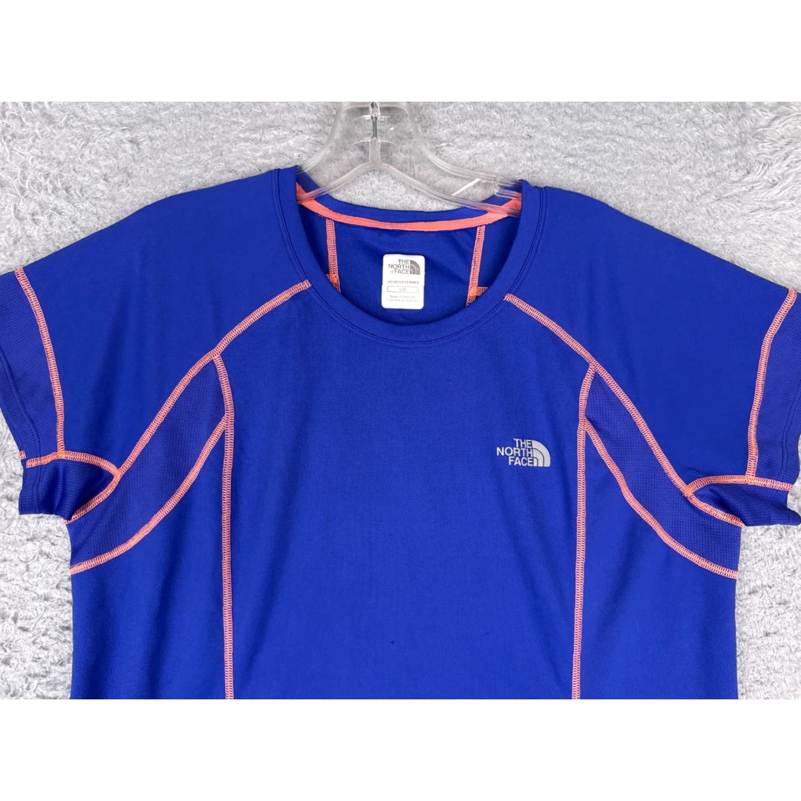 The North Face The North Face Shirt Women L Blue FlashDry 100% Polyester Crew Neck T-Shirt Slim Regular Men/Women? No gender. End with Womens. Size L / US 10 / IT 46 - 4 Thumbnail