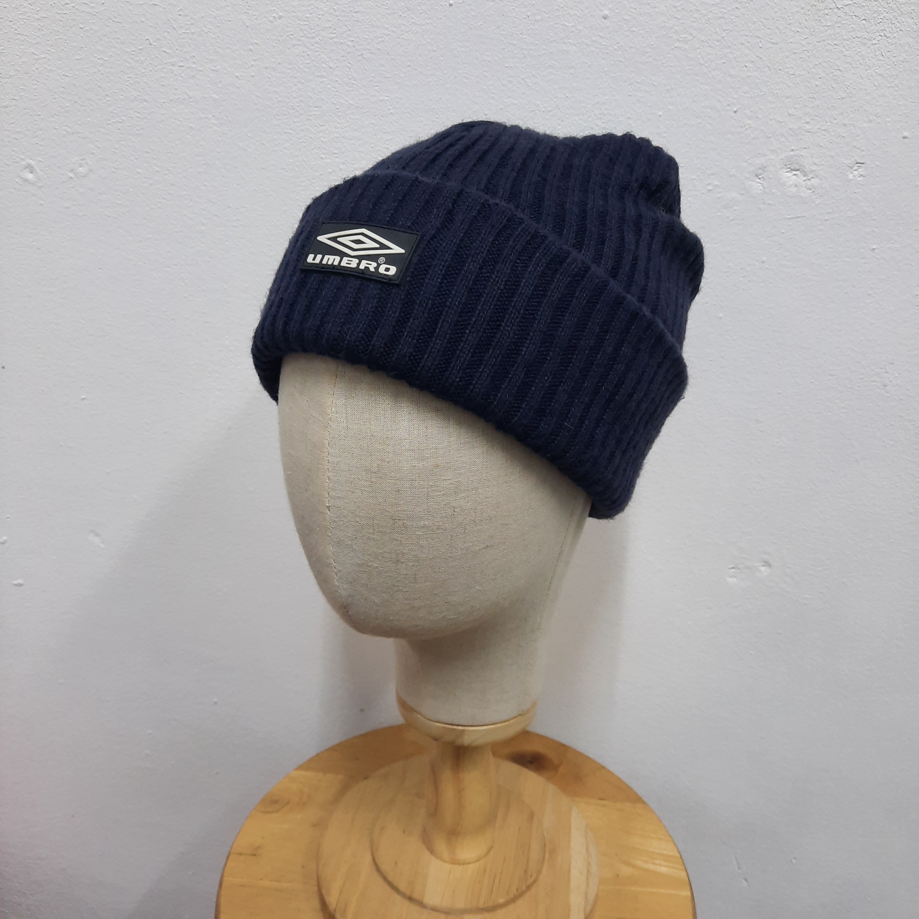 Umbro ♣️ Vintage umbro logo patch beanie hat Size ONE SIZE - 2 Thumbnail