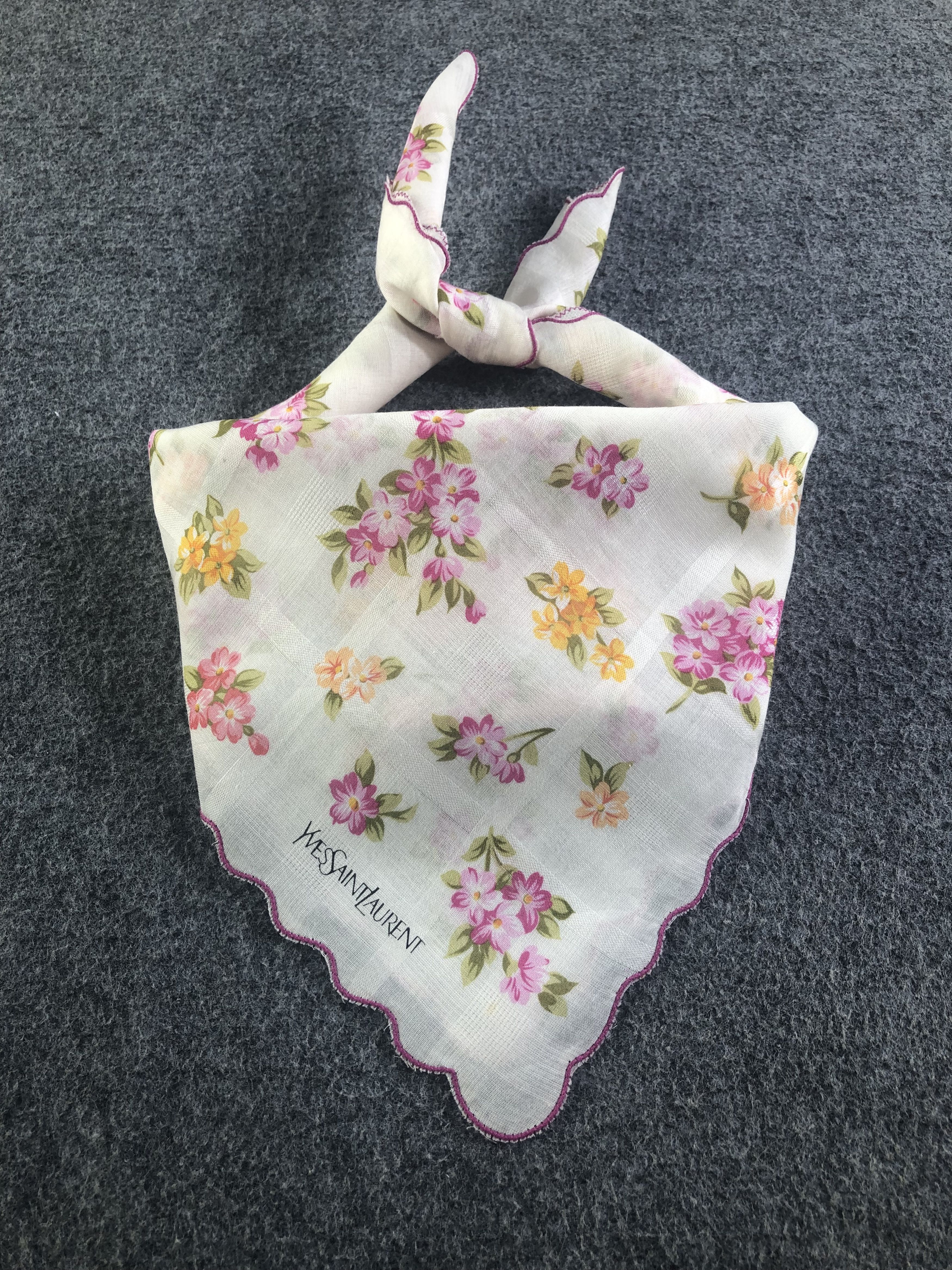 Yves Saint Laurent Yves Saint Laurent Handkerchief / Bandana / Neckerchief Size ONE SIZE - 1 Thumbnail