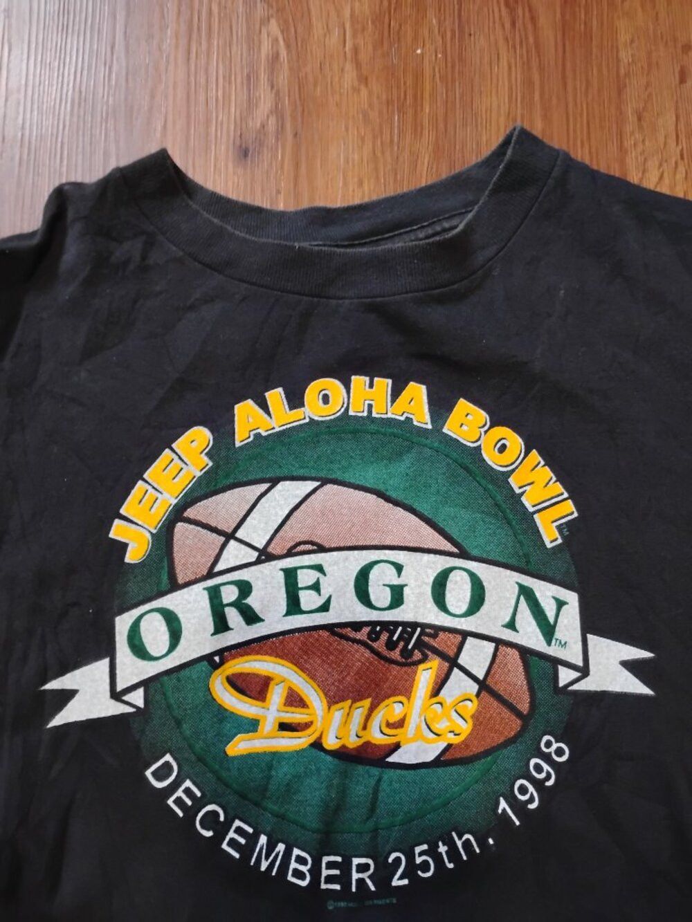 All Sport Vintage Oregon Ducks Jeep Aloha Bowl 1998 T-Shirt Size US M / EU 48-50 / 2 - 1 Thumbnail