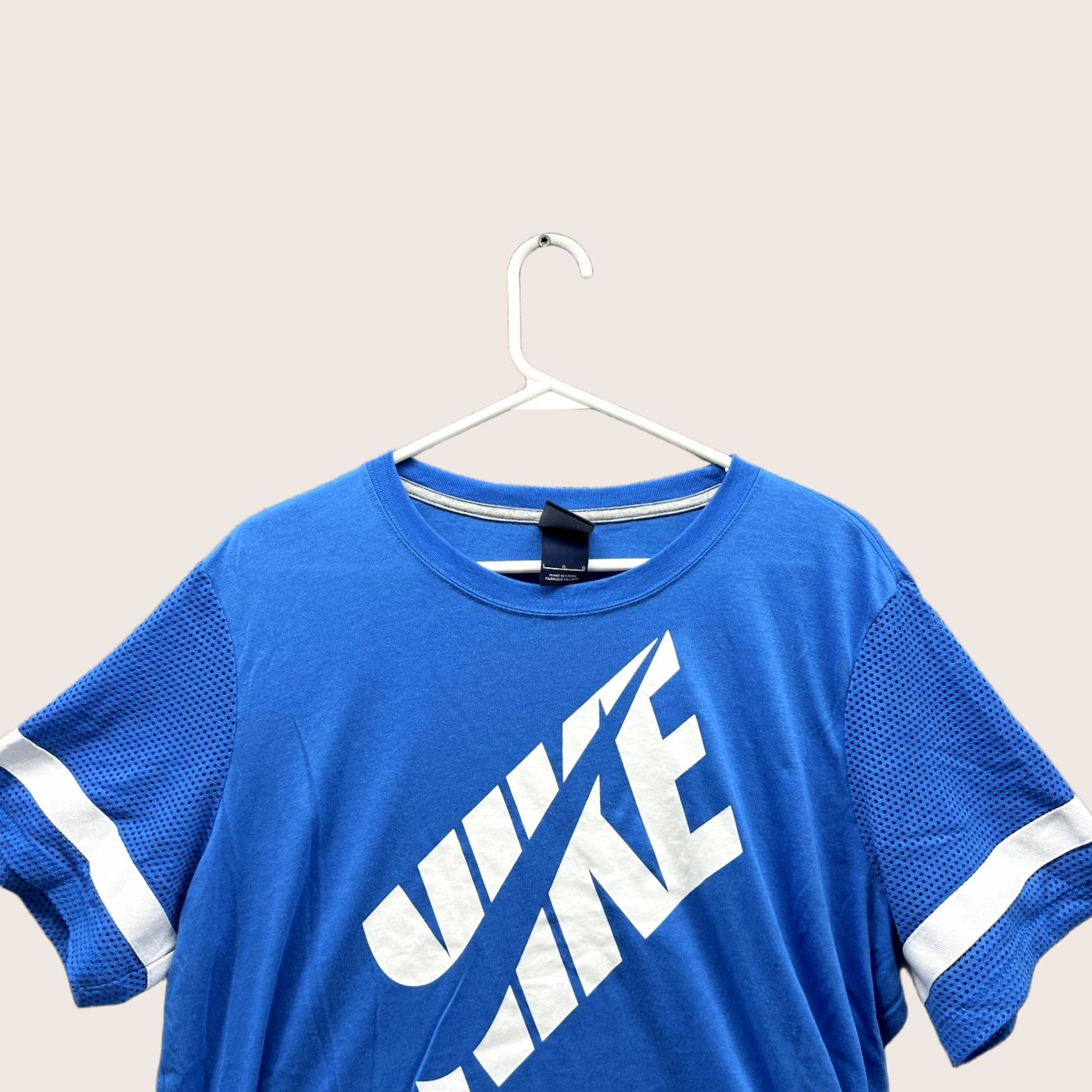 Nike Nike Shirt Women Large Blue White Cropped Crewneck Swoosh Long Sleeve? Size L / US 10 / IT 46 - 1 Thumbnail