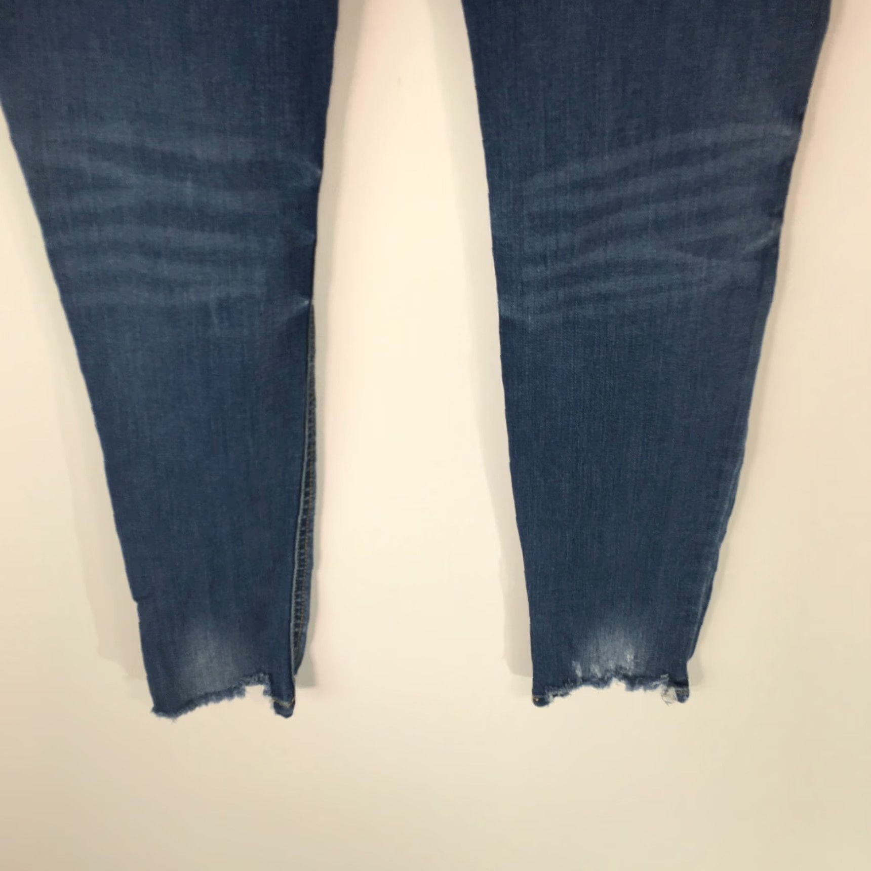 Vintage Sneak Peek Jeans Distressed Ultra Low Rise Skinny Denim Jeans Women 30x28 Blue 7 5-Pocket Zipper Button Regular Fit Size 28" / US 6 / IT 42 - 5 Thumbnail