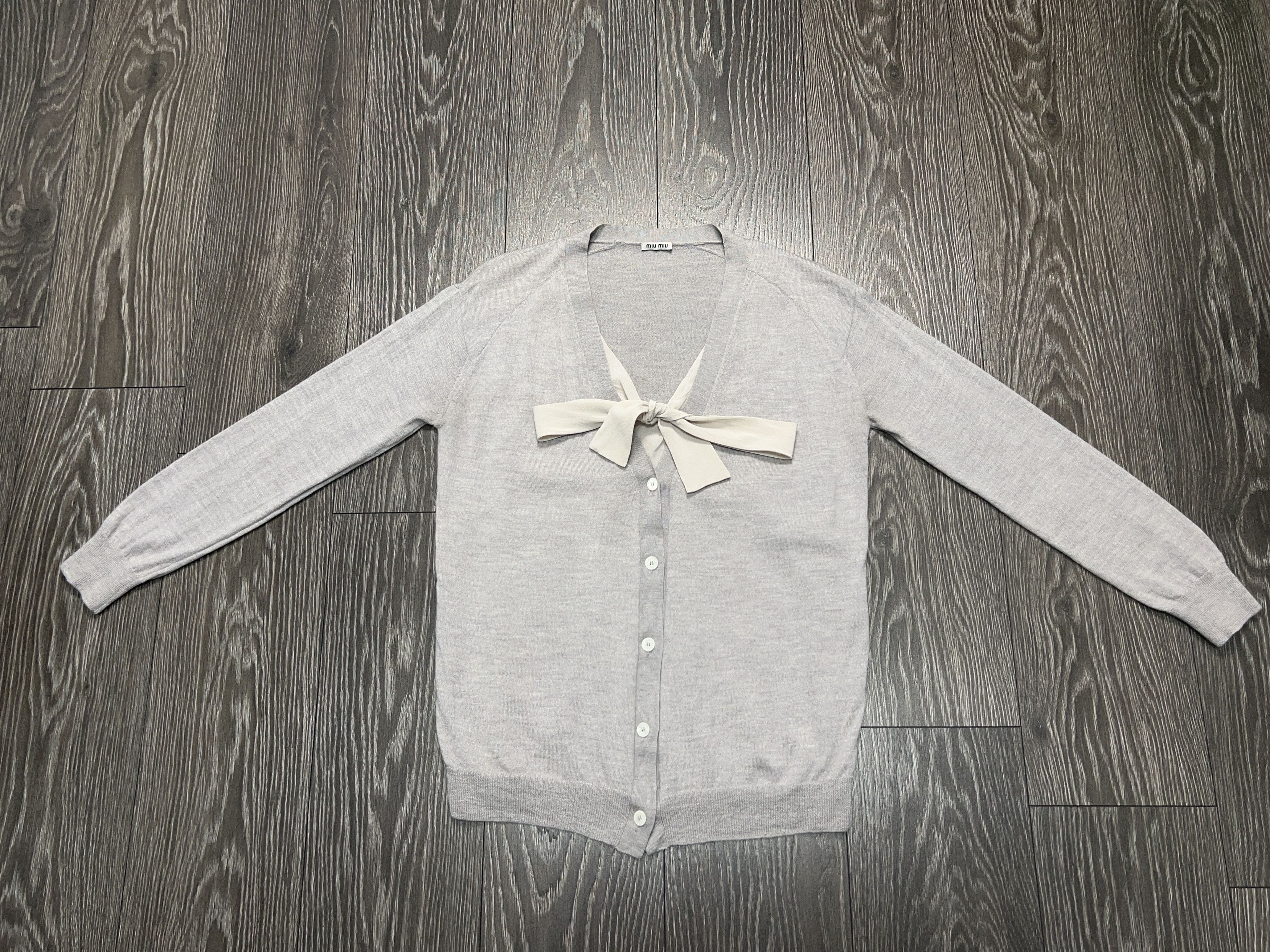 Miu Miu Gray Button Cardigan Bow Style Pullover Sweater Size M/L Size M / US 6-8 / IT 42-44 - 6 Thumbnail