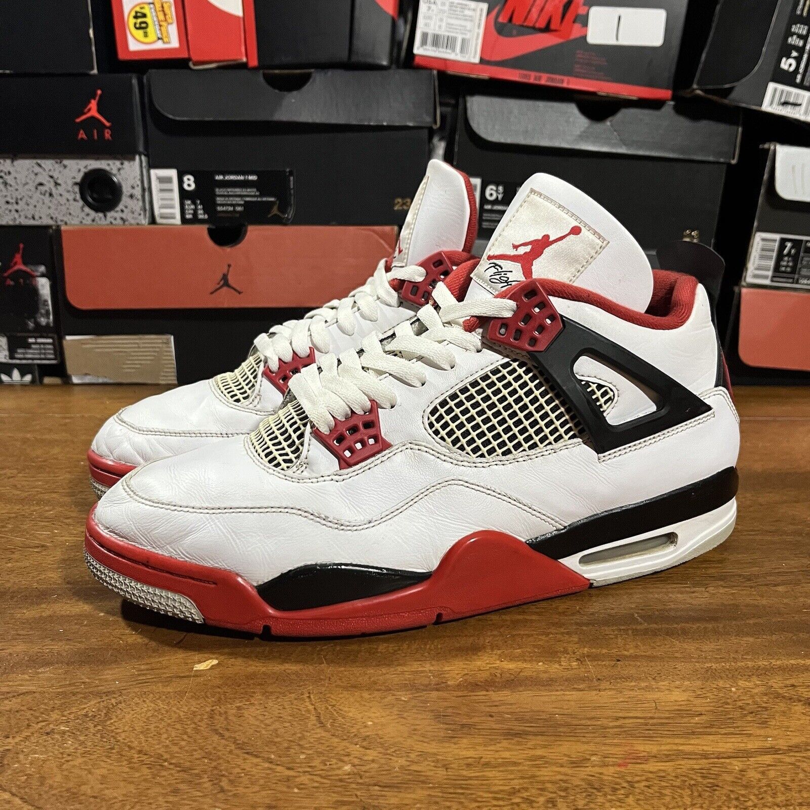 Jordan Brand Size 12 - Jordan 4 Retro OG Mid Fire Red Size US 12 / EU 45 - 1 Thumbnail