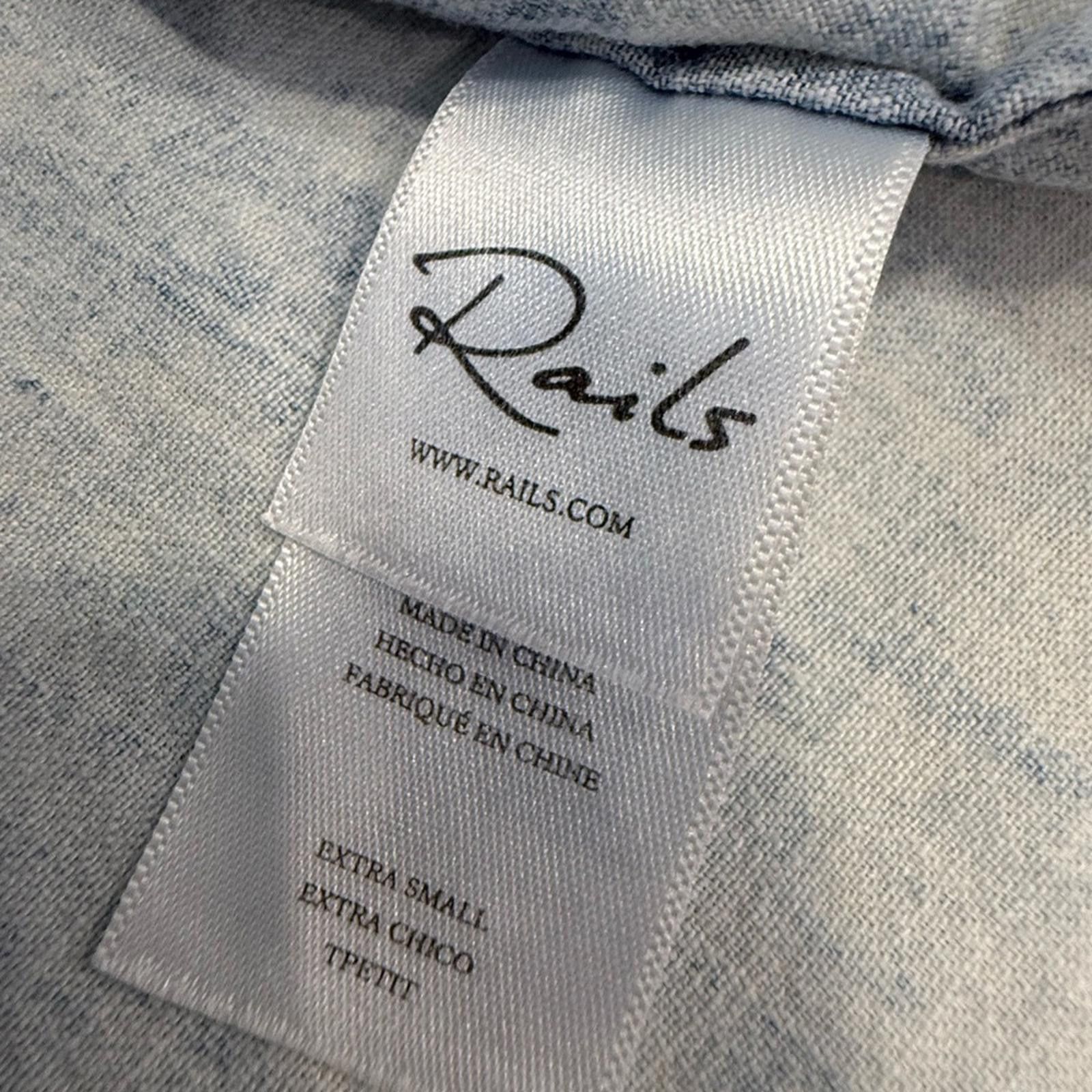 Rails Rails Alena Light Acid Washed linen blend denim top SZ XS Size XS / US 0-2 / IT 36-38 - 6 Thumbnail