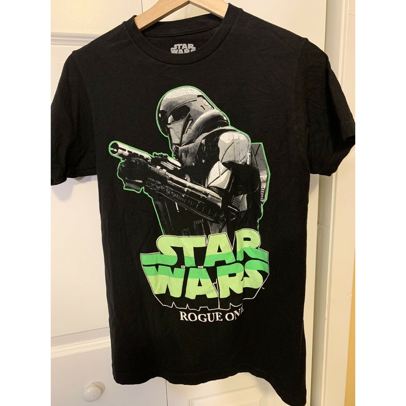 Star Wars Star Wars Rougue One Men’s Sz S T- Shirt Black Size US S / EU 44-46 / 1 - 4 Thumbnail