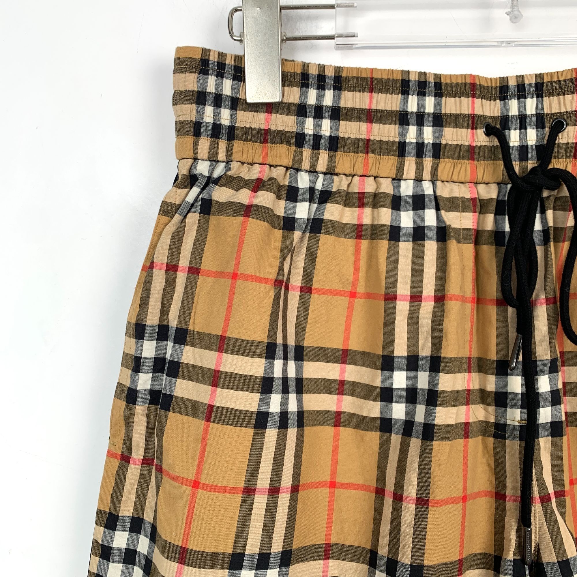 Burberry Burberry Plaid Elastic Waist Casual Shorts Size 4 For Men/Wo Size 27" / US 4 / IT 40 - 5 Thumbnail