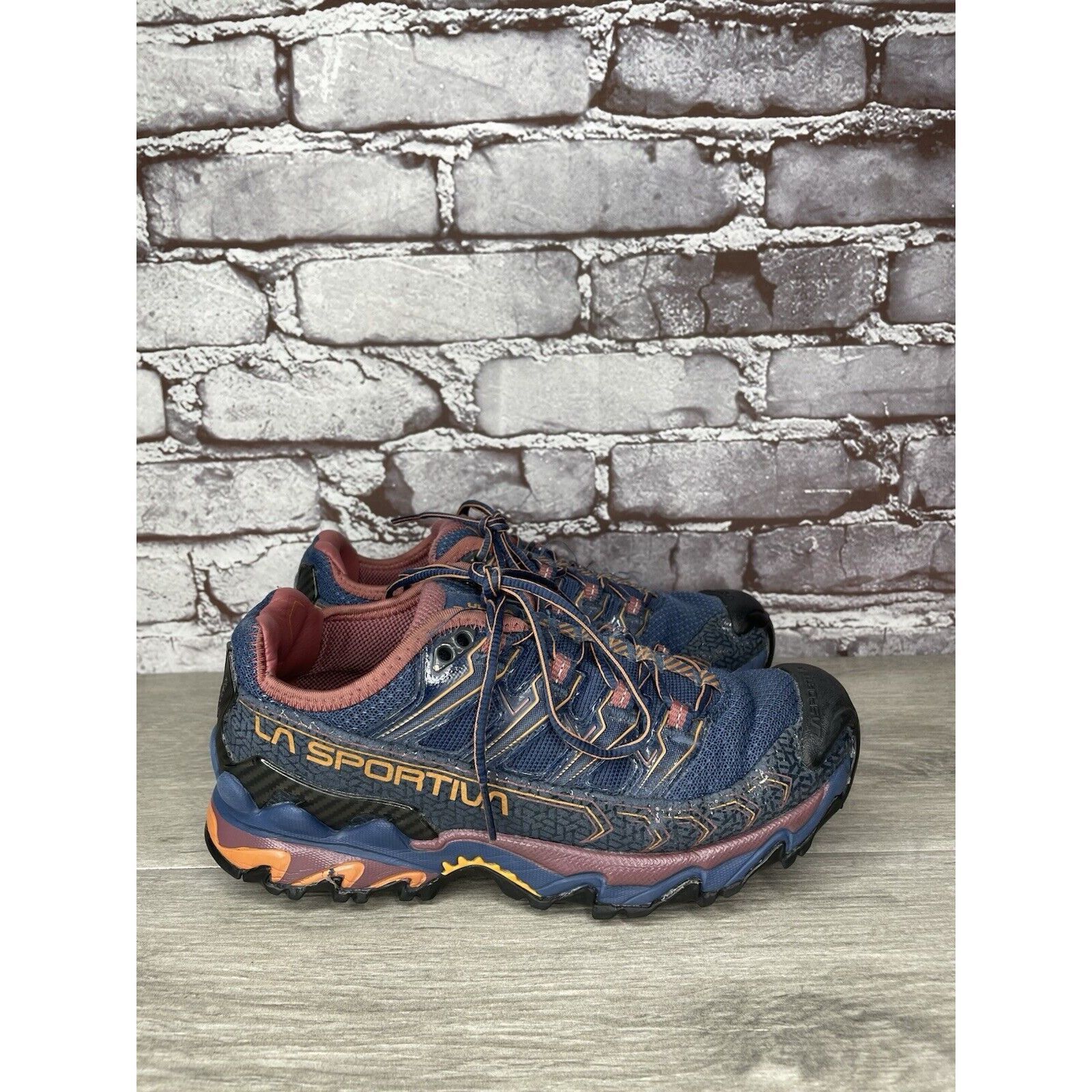 La Sportiva La Sportiva Ultra Raptor II Blue Mesh Trail Denim Rouge Hiki Size US 6 / IT 36 - 22 Thumbnail