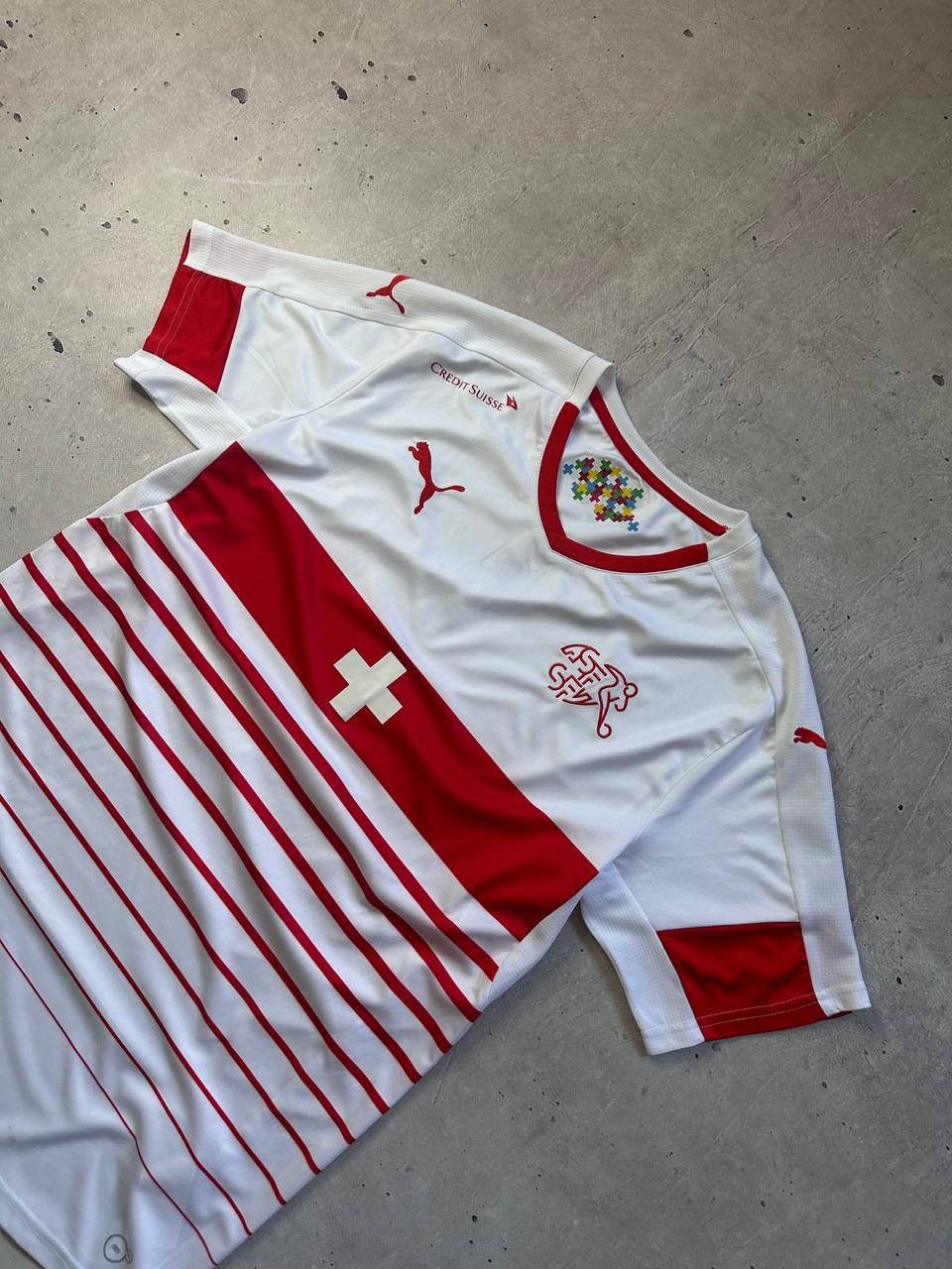 Puma Puma Switzerland 2016-17 Away Football Shirt Soccer Jersey Size US M / EU 48-50 / 2 - 3 Thumbnail