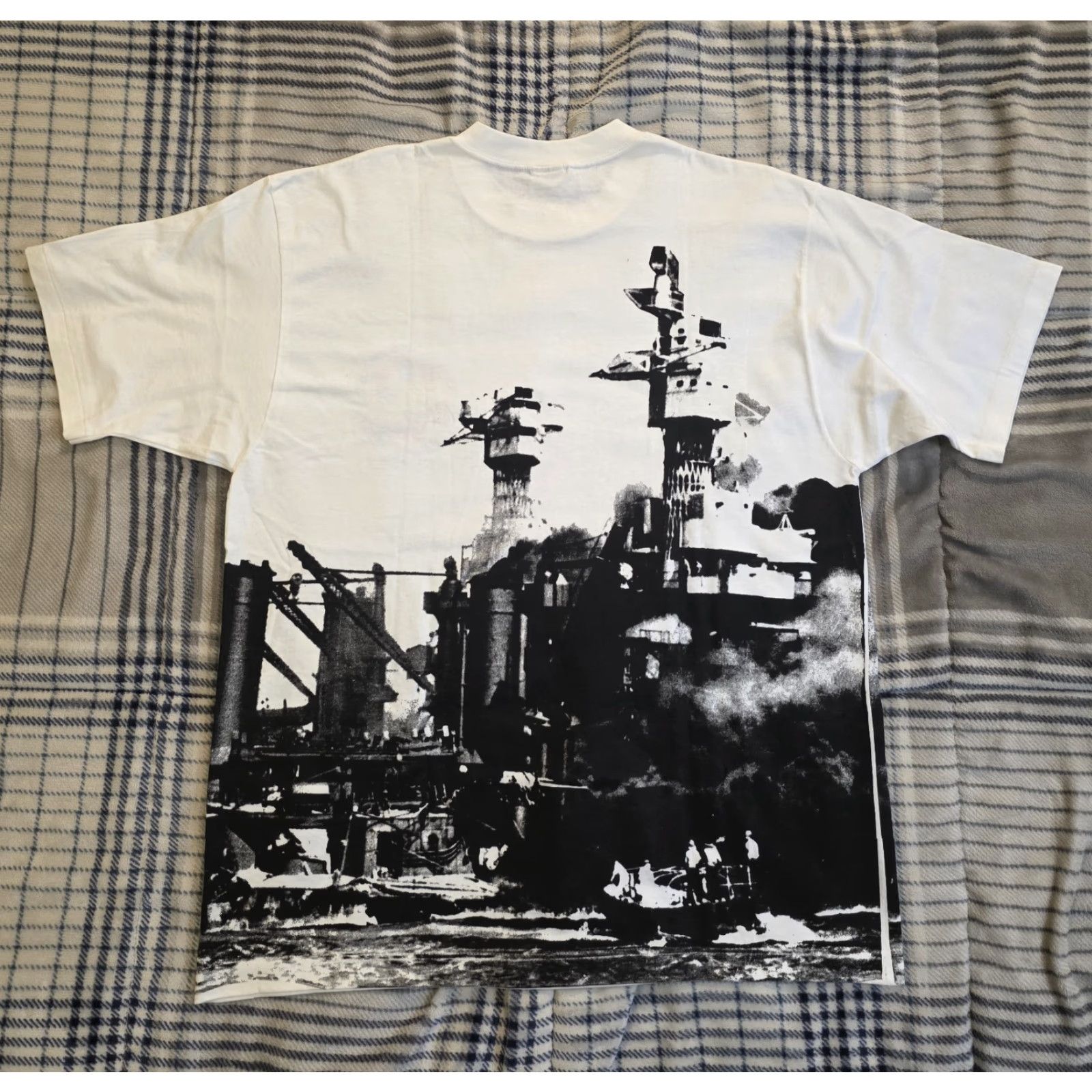 Vintage VINTAGE Crazy Shirts T-Shirt Pearl Harbor 1991 50 Years AOP White Mens L Size US L / EU 52-54 / 3 - 2 Thumbnail