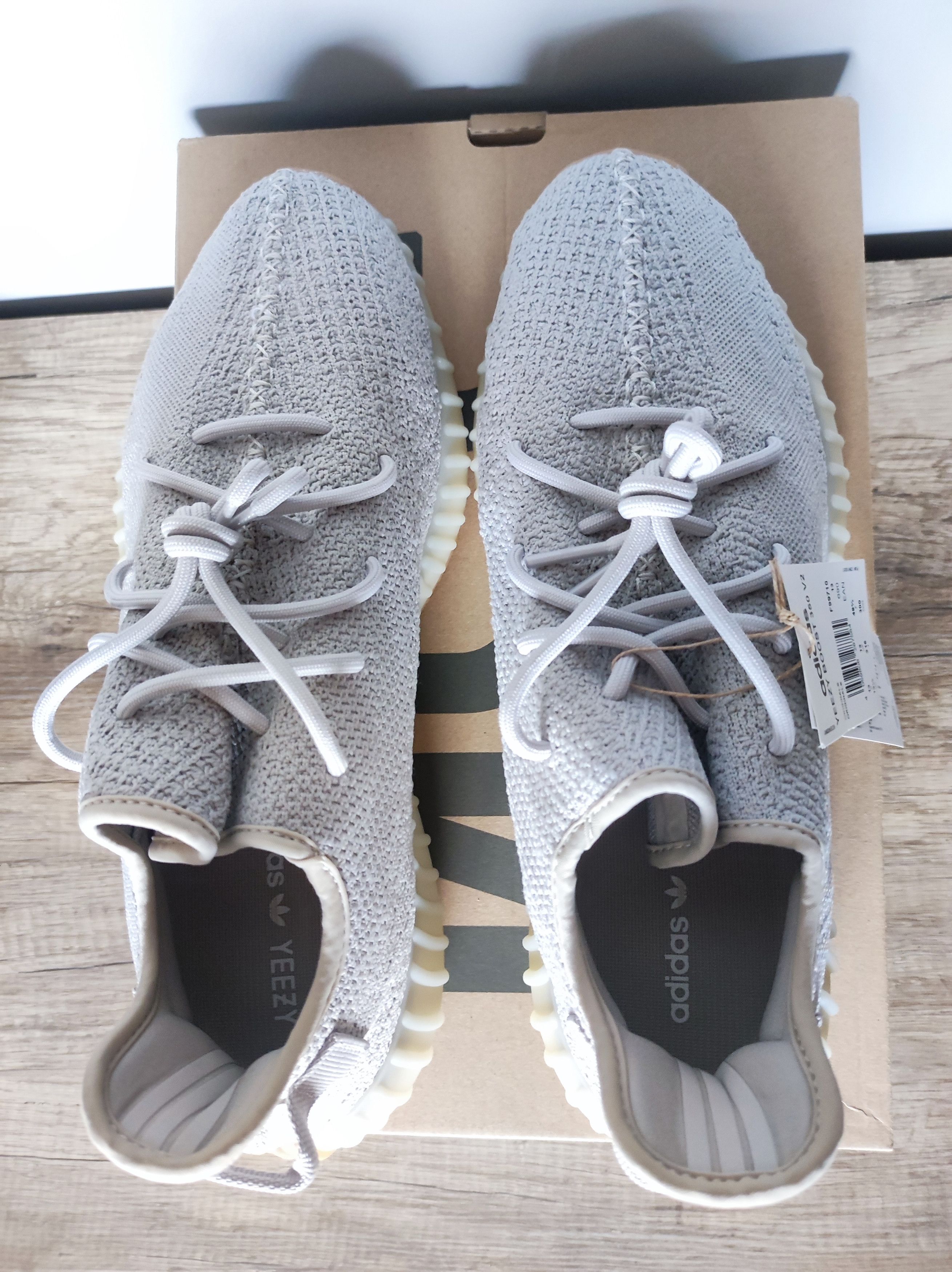 Adidas Adidas Yeezy 350 v2 Sesame Size US 13 / EU 46 - 4 Thumbnail