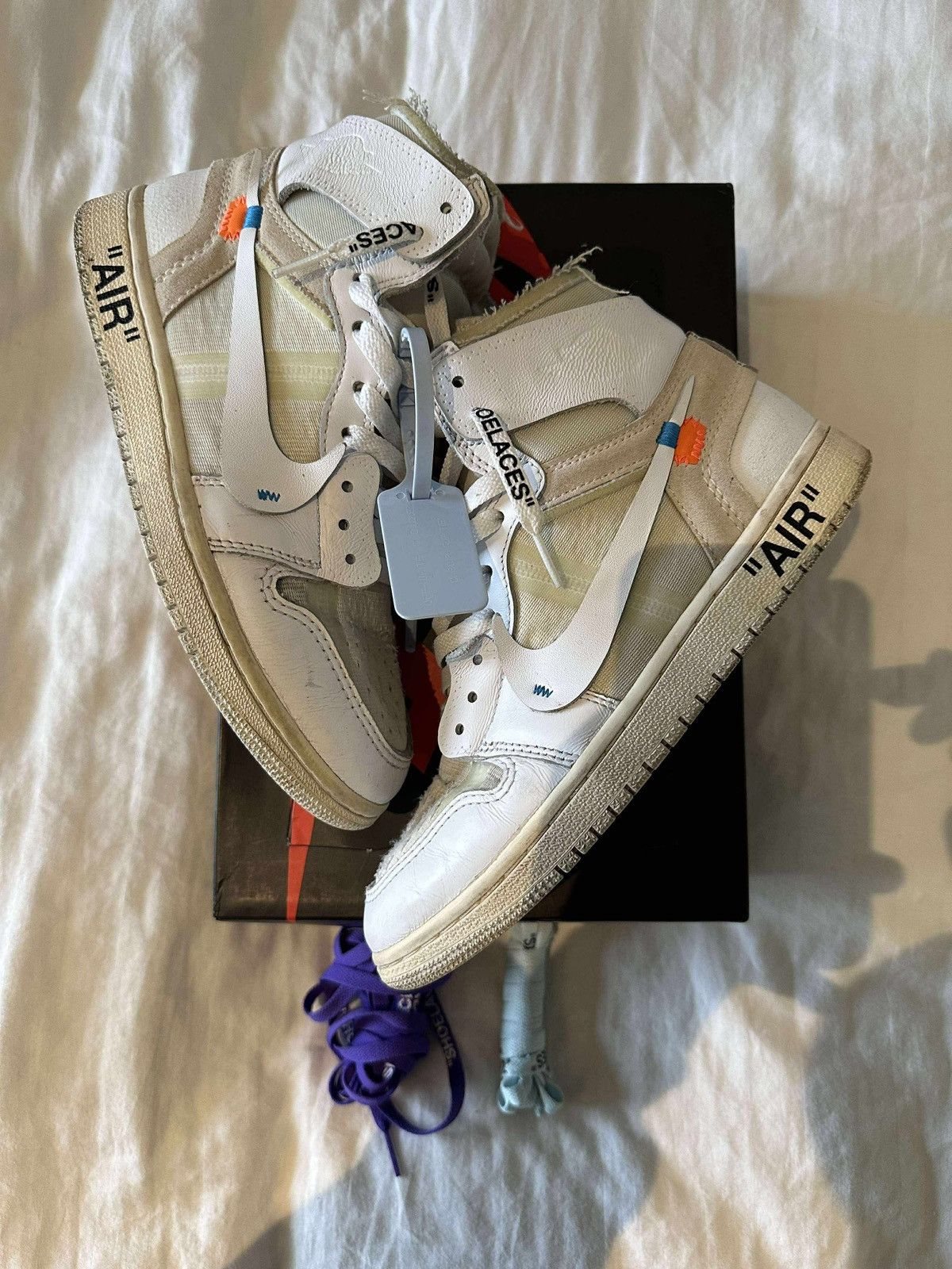 Jordan Brand × Off-White Jordan 1 x Off White EU Size US 7 / EU 40 - 4 Thumbnail