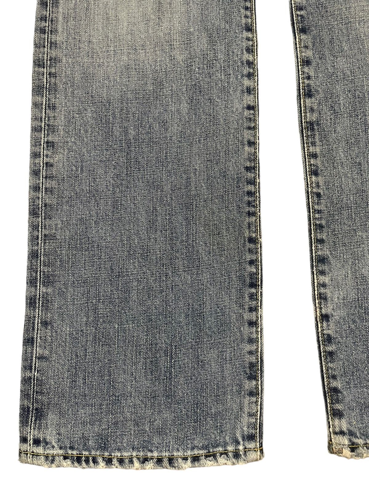Uniqlo Vintage Japanese Uniqlo Blue Wash Distressed Loose Jeans Size US 32 / EU 48 - 5 Thumbnail
