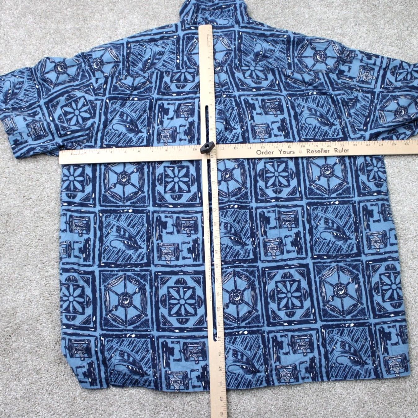 Orvis Orvis Latitudes Shirt Mens L Blue Geometric Tribal Short Sleeve Button-Up Cotton/Rayon Size US L / EU 52-54 / 3 - 7 Thumbnail
