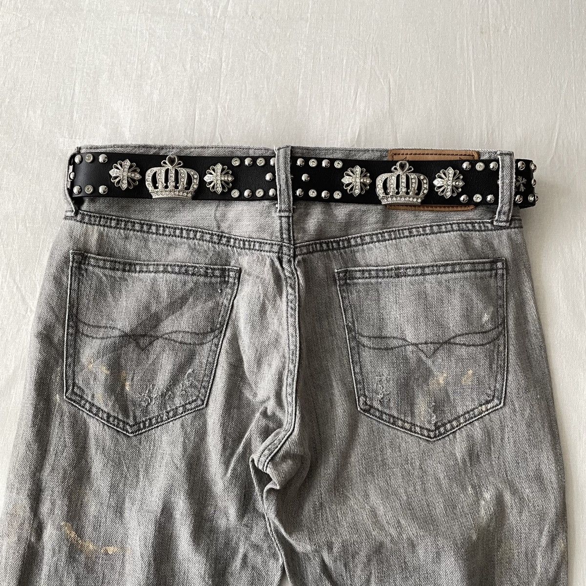 B.B. Simon Crown Buckle Studded Leather Belt Size ONE SIZE - 13 Thumbnail