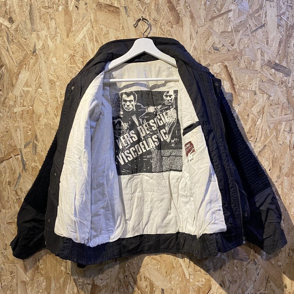 Designer × Vintage VINTAGE‼️Designer vers de société viscoelastic By Volunt Size US L / EU 52-54 / 3 - 3 Thumbnail