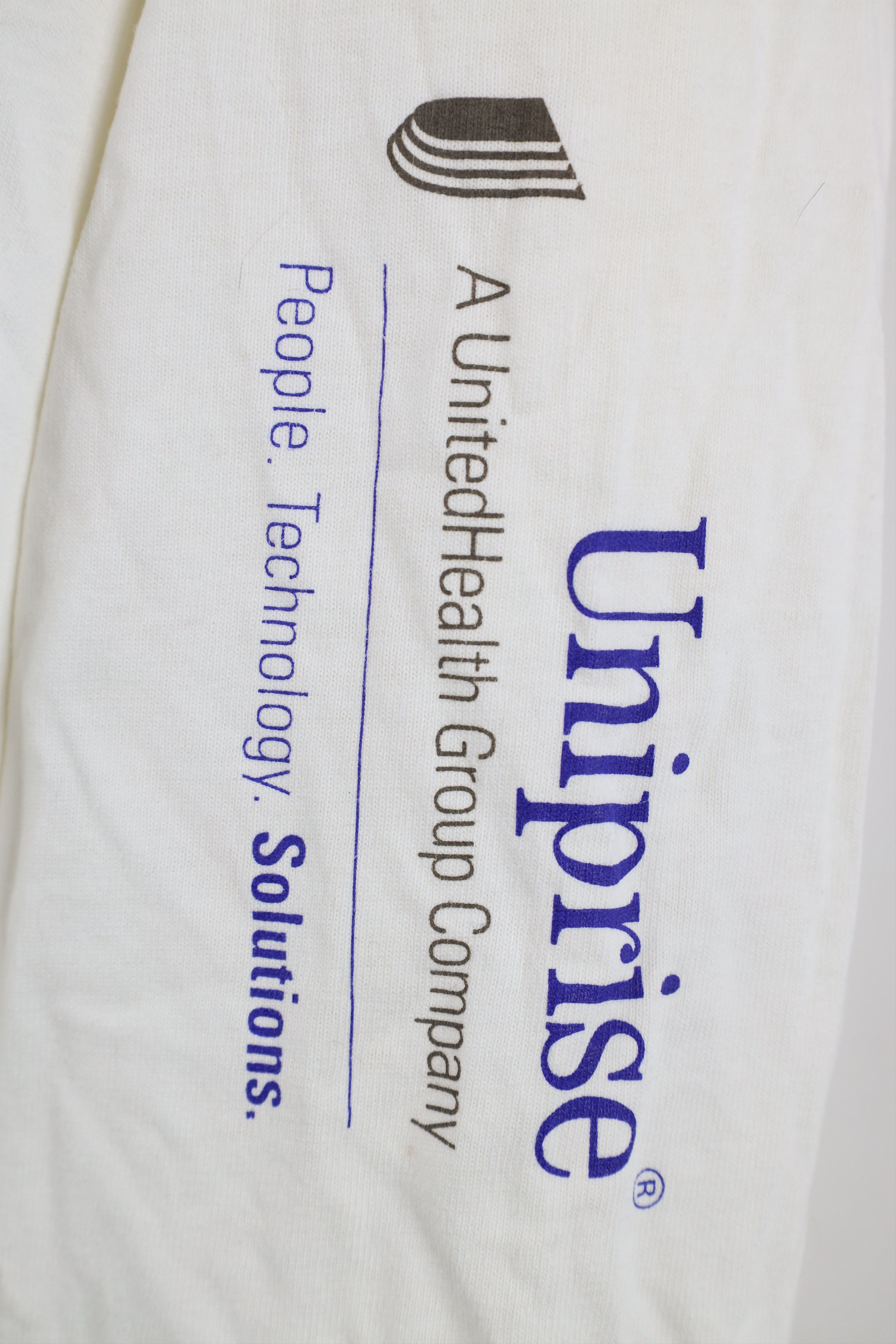 Vintage Vintage UnitedHealth Group Company Long Sleeve T-Shirt White Size US L / EU 52-54 / 3 - 4 Thumbnail