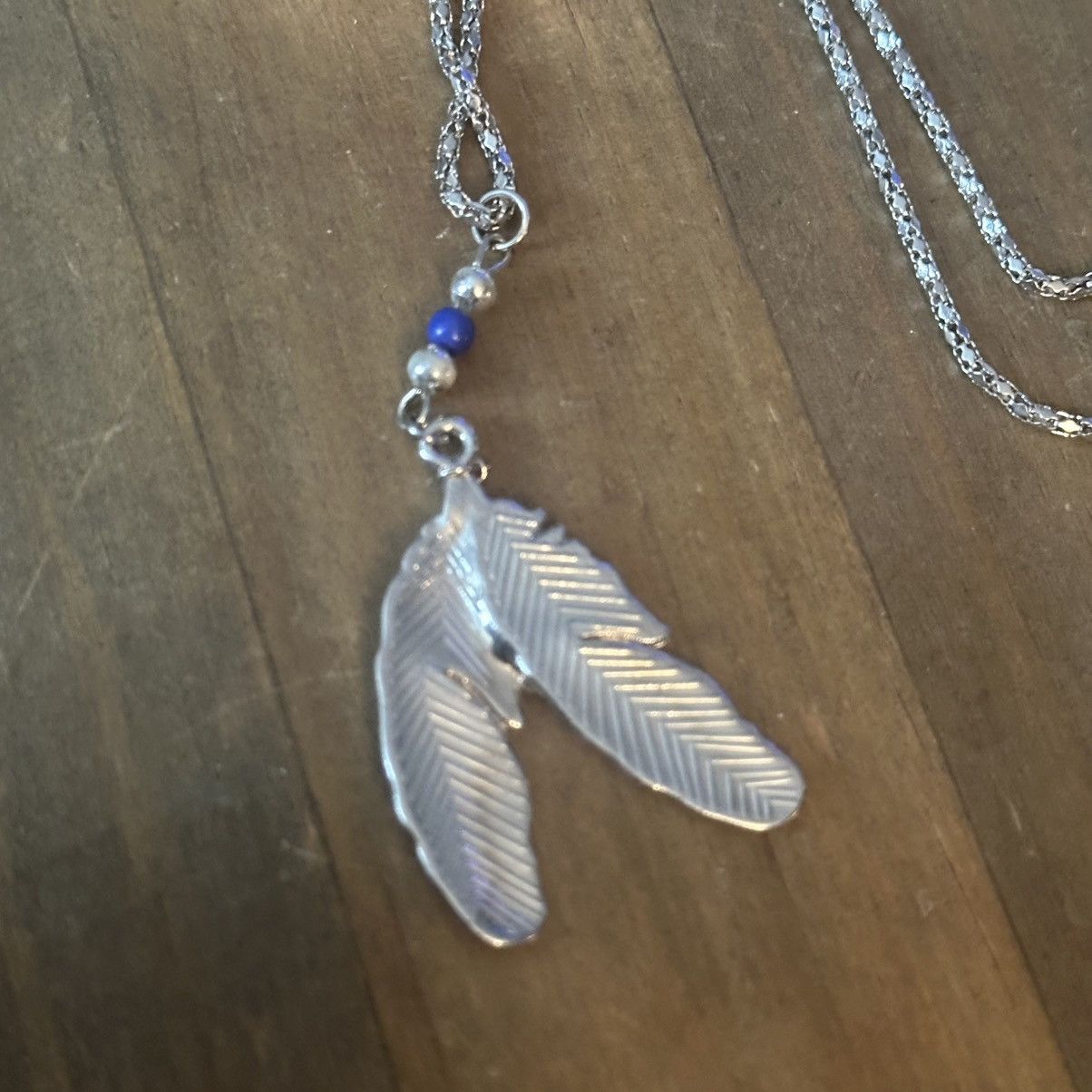 Vintage Vintage silver tone double feather drop pendant necklace Size ONE SIZE - 4 Thumbnail