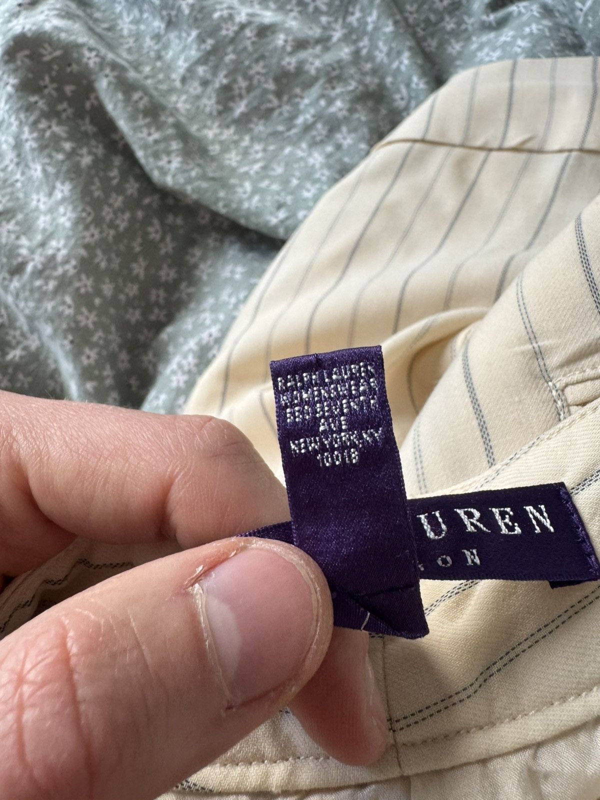 Ralph Lauren Purple Label Ralph Lauren Purple Label High Quality Luxury Shorts Rare Size 30" / US 8 / IT 44 - 4 Thumbnail