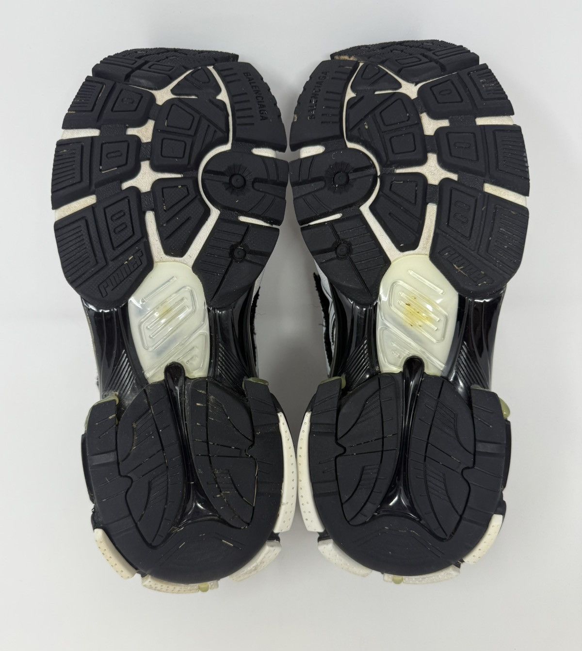 Balenciaga Balenciaga Runner Sneaker Black/White Size US 8 / EU 41 - 6 Thumbnail