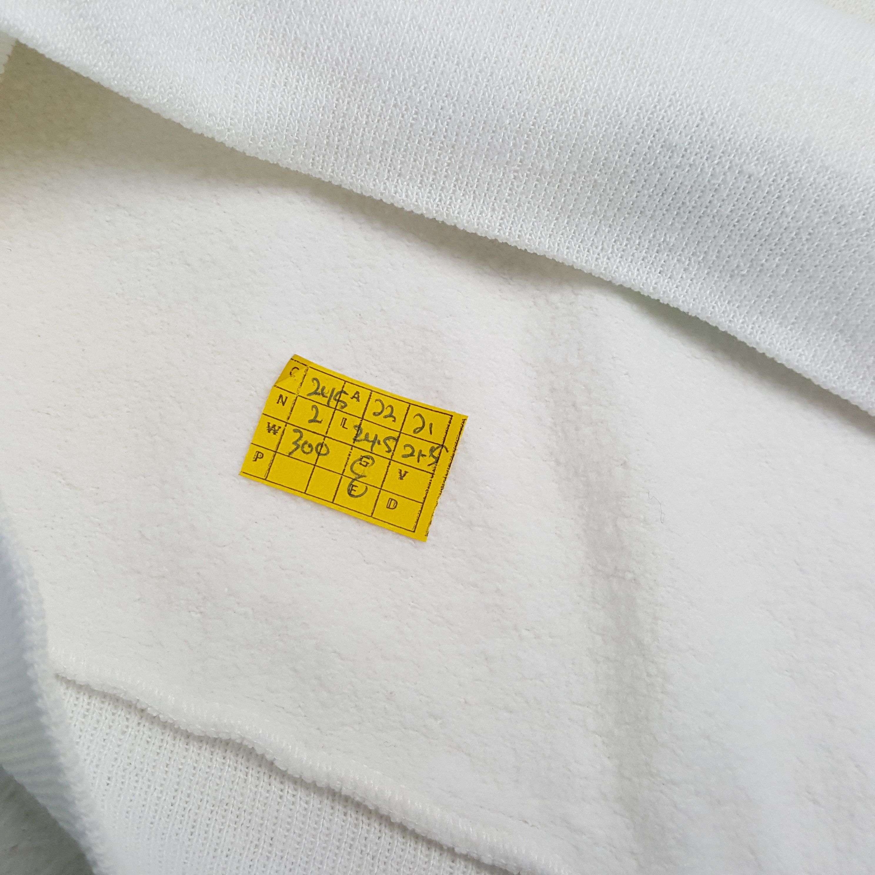 Vintage Vintage 90's UNIVERSITY OF HAWAII Promotion Sweatshirts Size US M / EU 48-50 / 2 - 7 Thumbnail