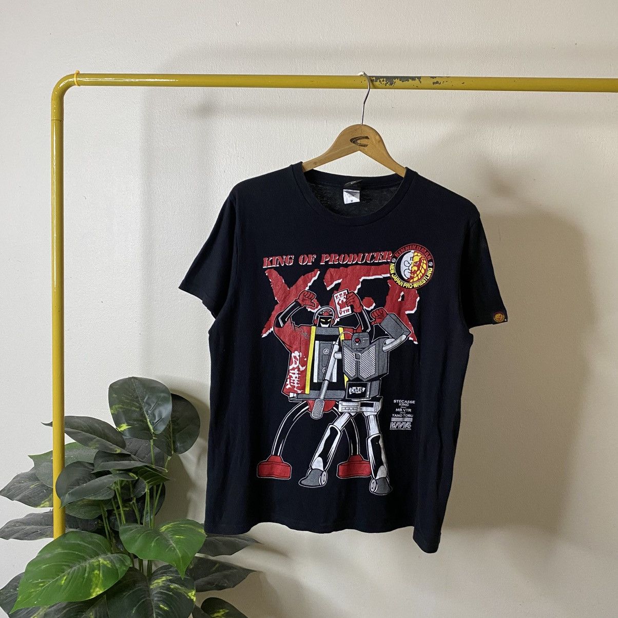 WWE Kinnikuman x New Japan Pro-Wrestling Toru Yano Collaboration Size US L / EU 52-54 / 3 - 1 Thumbnail