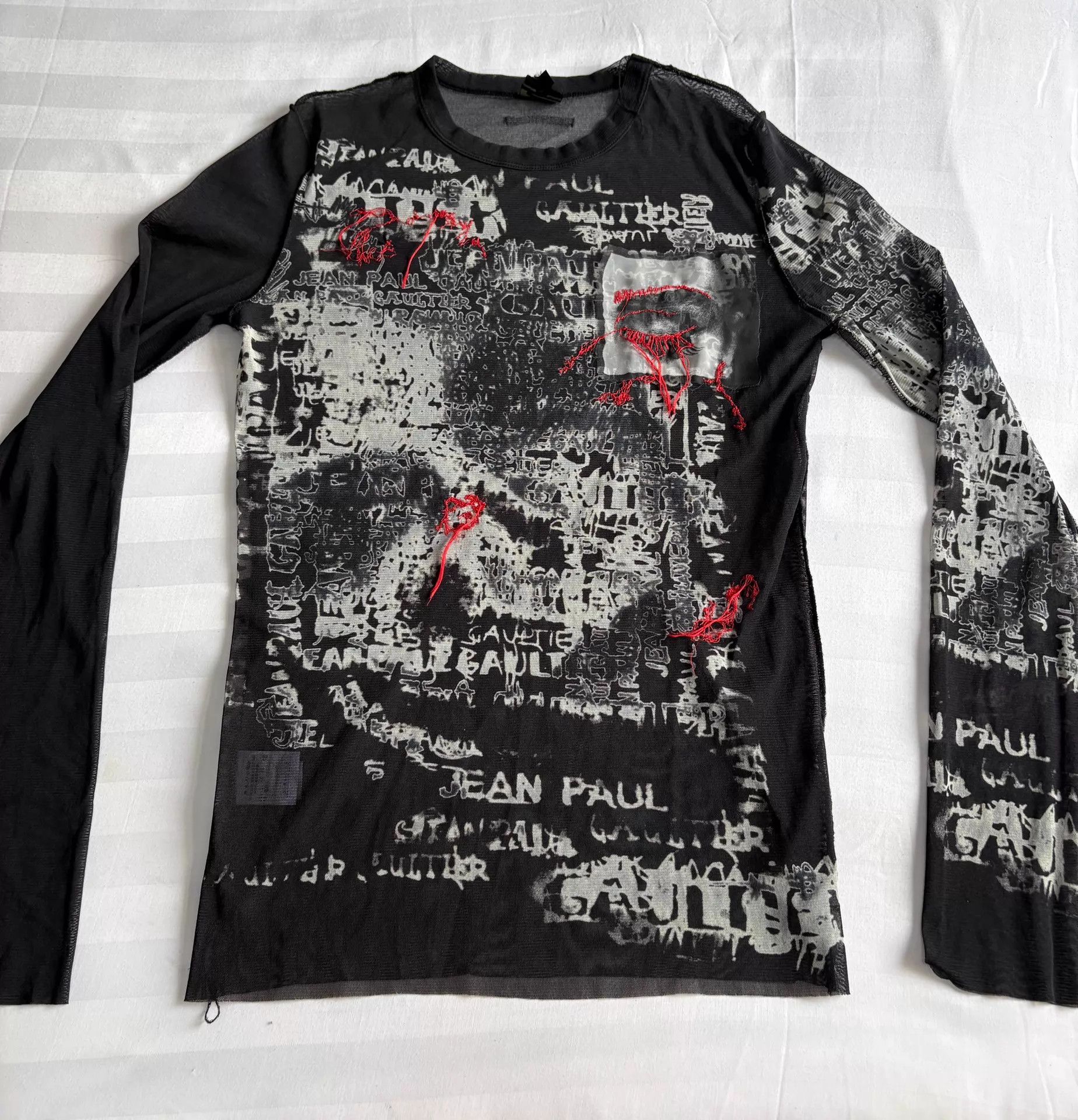 Jean Paul Gaultier JPG 2002 Vintage Madonna Tears Eye Patch Red Thread Tee 48 Size XL / US 12-14 / IT 48-50 - 2 Thumbnail