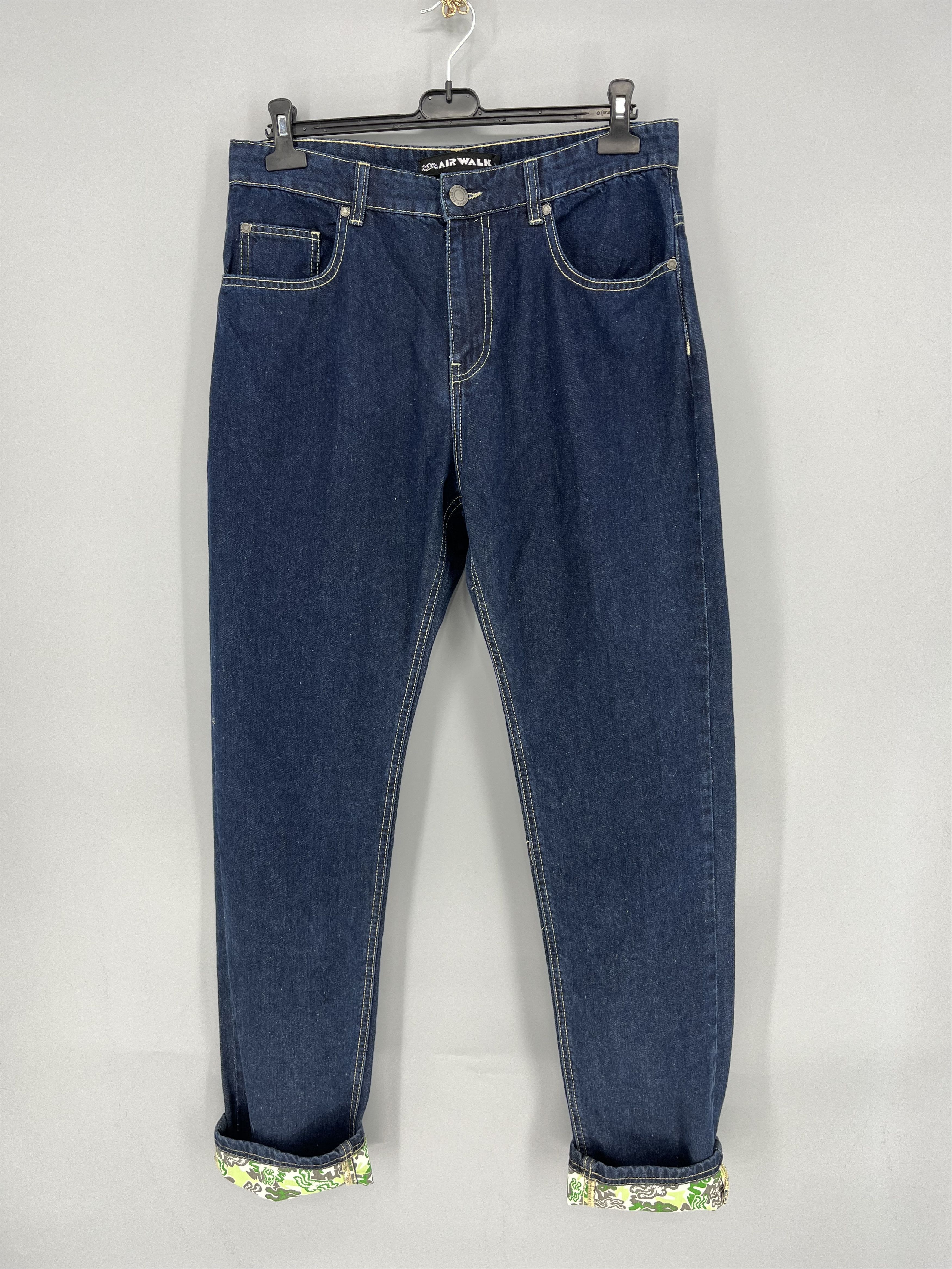 Airwalk × Vintage Vintage Airwalk Turn Up Jean Running Man Skate Jeans Size US 32 / EU 48 - 1 Thumbnail