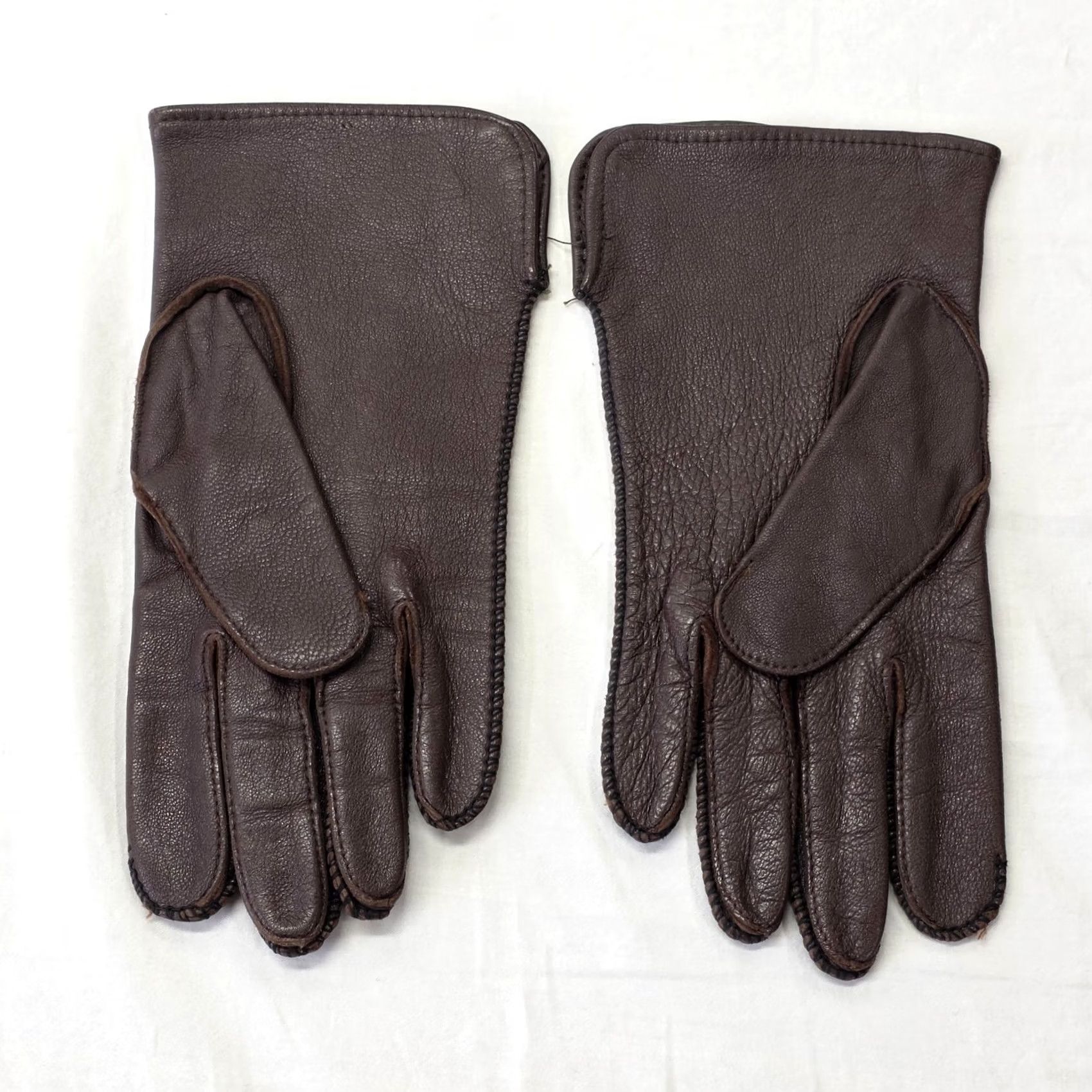 Vintage VINTAGE? No. (Ignore) Brown hand stitched leather gloves Mens sz 9 Office Preppy Stylish Light Weight Size ONE SIZE - 2 Thumbnail