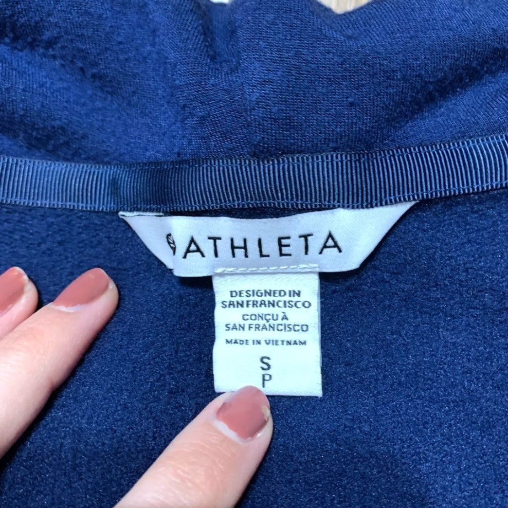 Athleta Athleta Blue Sweatshirt Small Women S Casual Regular Size Blue Size S / US 4 / IT 40 - 2 Thumbnail