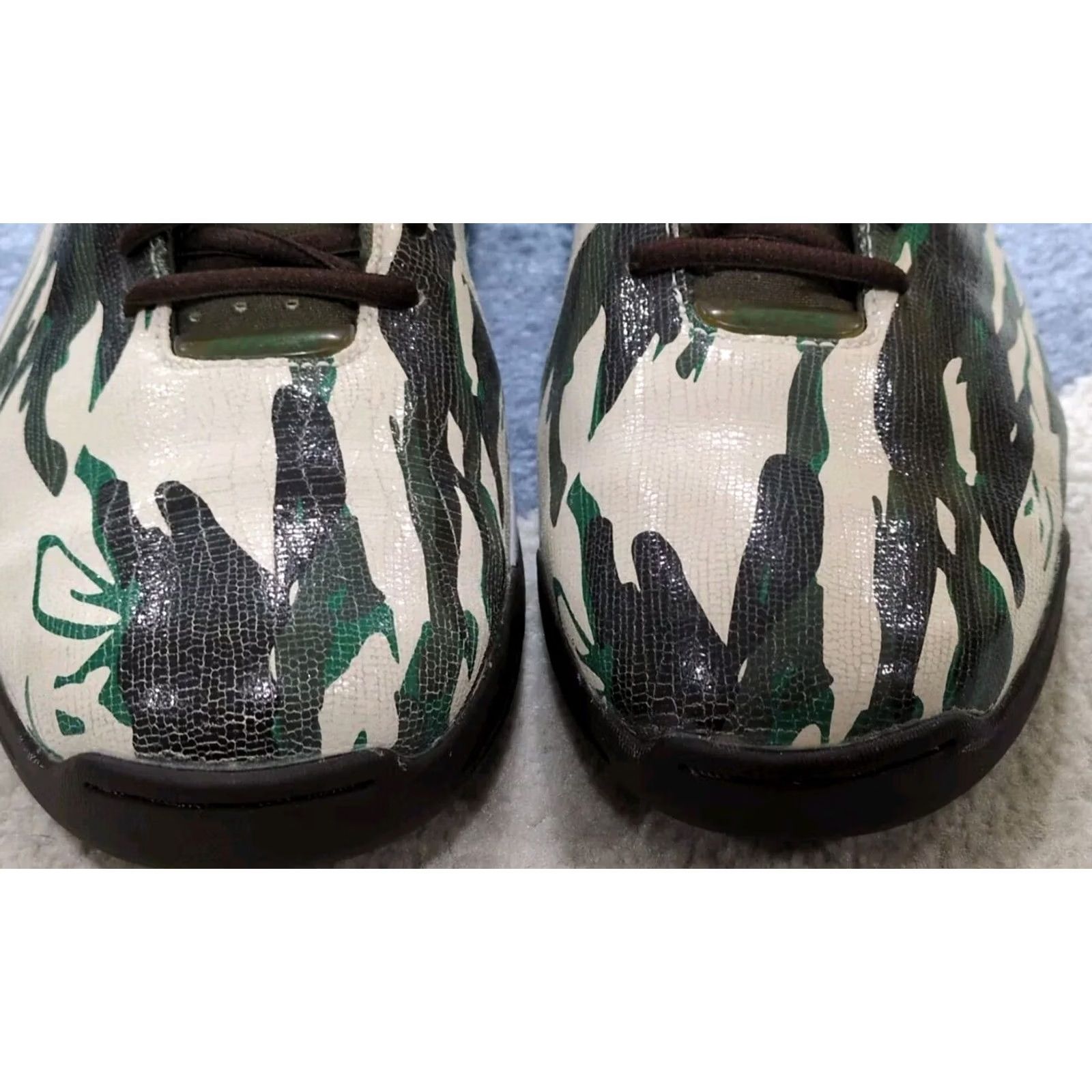 Nike VINTAGE Nike Air Max Huarache 2k4 312544-121 Olive Camo Army Pine Green Military Size 12 Mens Size US 12 / EU 45 - 4 Thumbnail